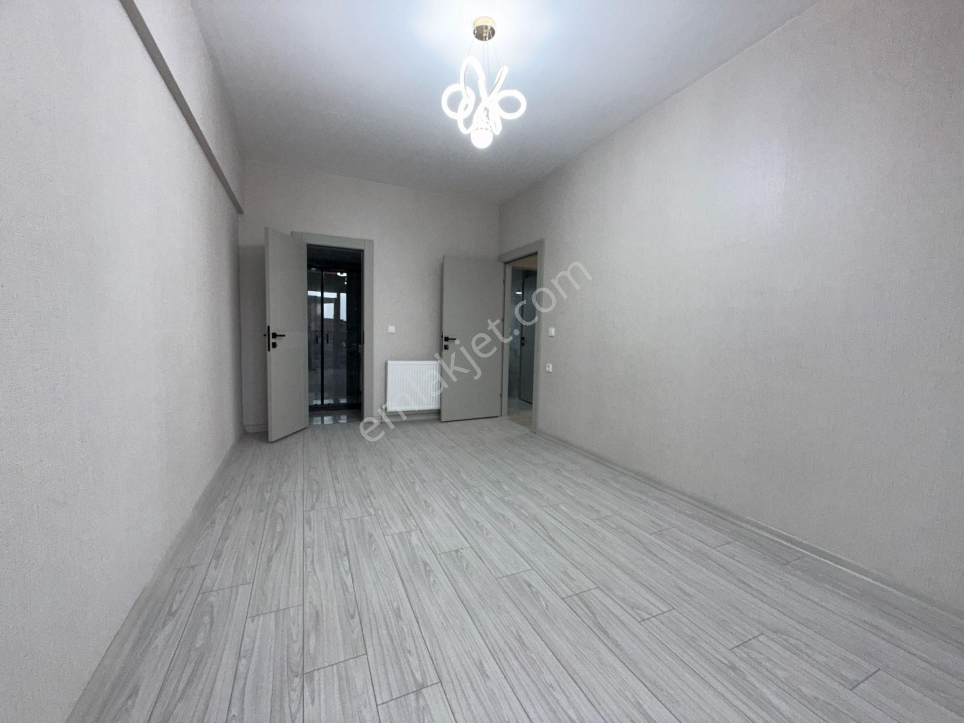 Pursaklar Ufuk Kılıç Emlak'tan Özel Tasarımlı K.otoparklı 5+2 Sıfır Dubleks - Görsel 14