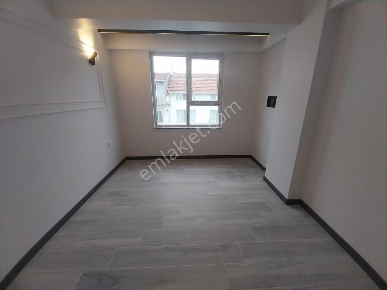 Ertuğrulgazi Çilem Cad. Yakını Sıfır Satılık Ara Kat 3+1 Daire - Görsel 28