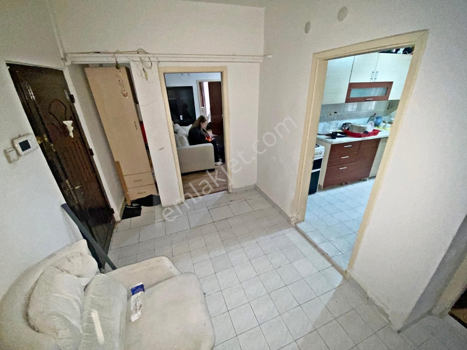 3+1 Aşağıeğlence Merkezde Eşyalı Kiralık Müstakil Bahçeli - Görsel 27