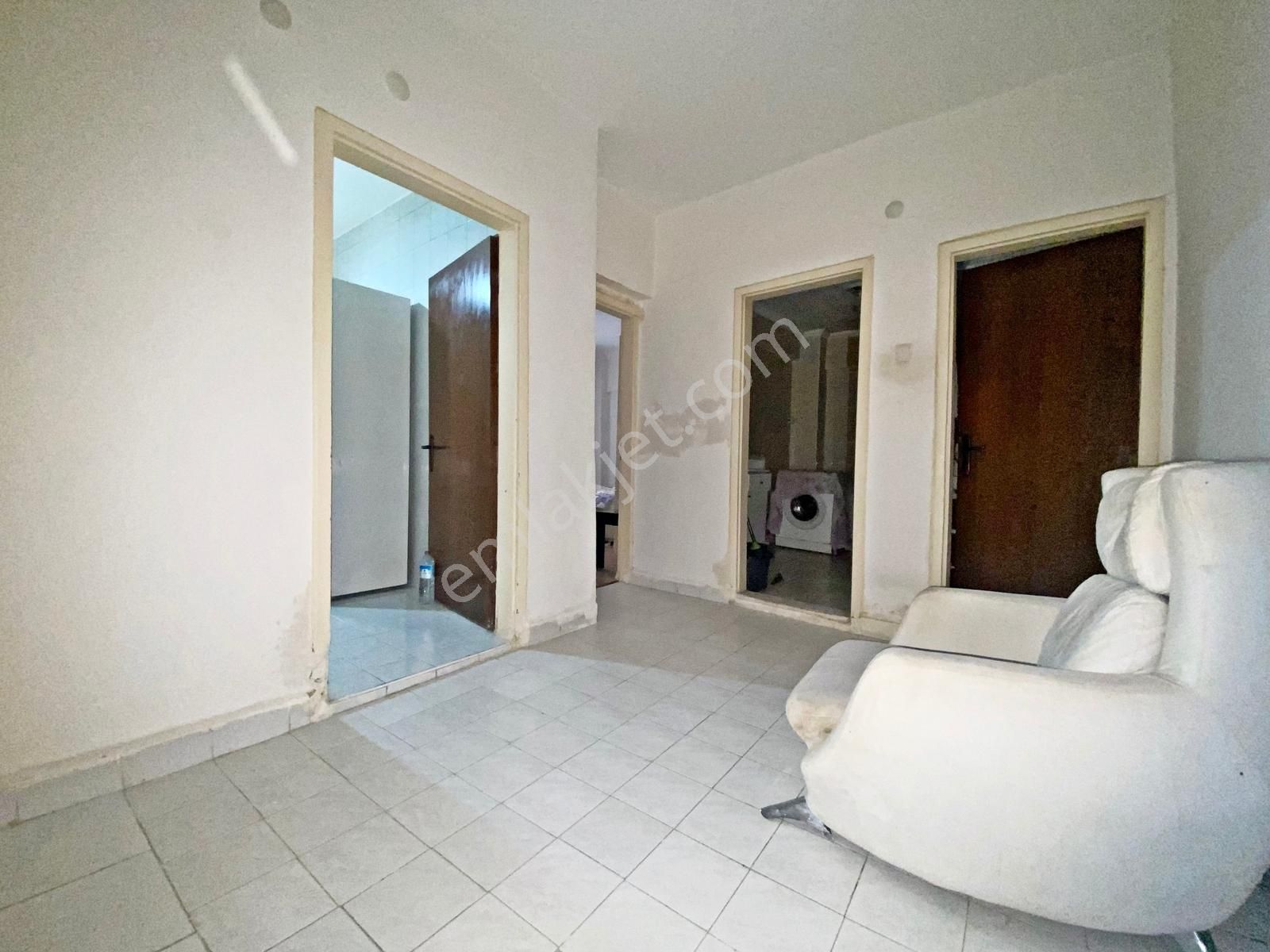 3+1 Aşağıeğlence Merkezde Eşyalı Kiralık Müstakil Bahçeli - Görsel 15