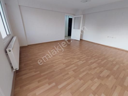 Bayraklı Postacılar Mahallesinde 3+1 Kiralık Daire - Görsel 20