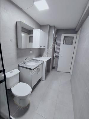 Bayraklı Postacılar Mahallesinde 3+1 Kiralık Daire - Görsel 6