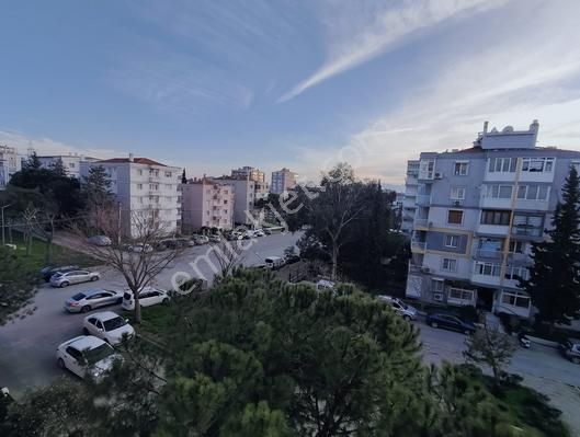 Bayraklı Postacılar Mahallesinde 3+1 Kiralık Daire