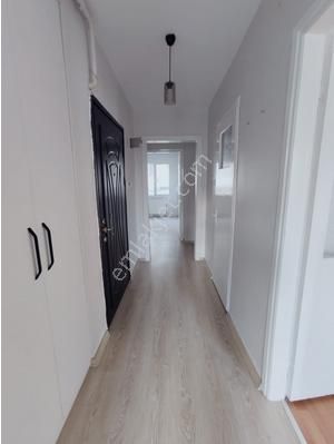 Bayraklı Postacılar Mahallesinde 3+1 Kiralık Daire - Görsel 23