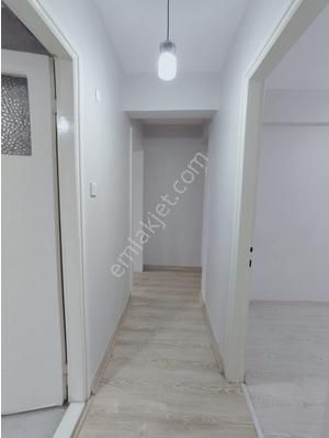 Bayraklı Postacılar Mahallesinde 3+1 Kiralık Daire - Görsel 13