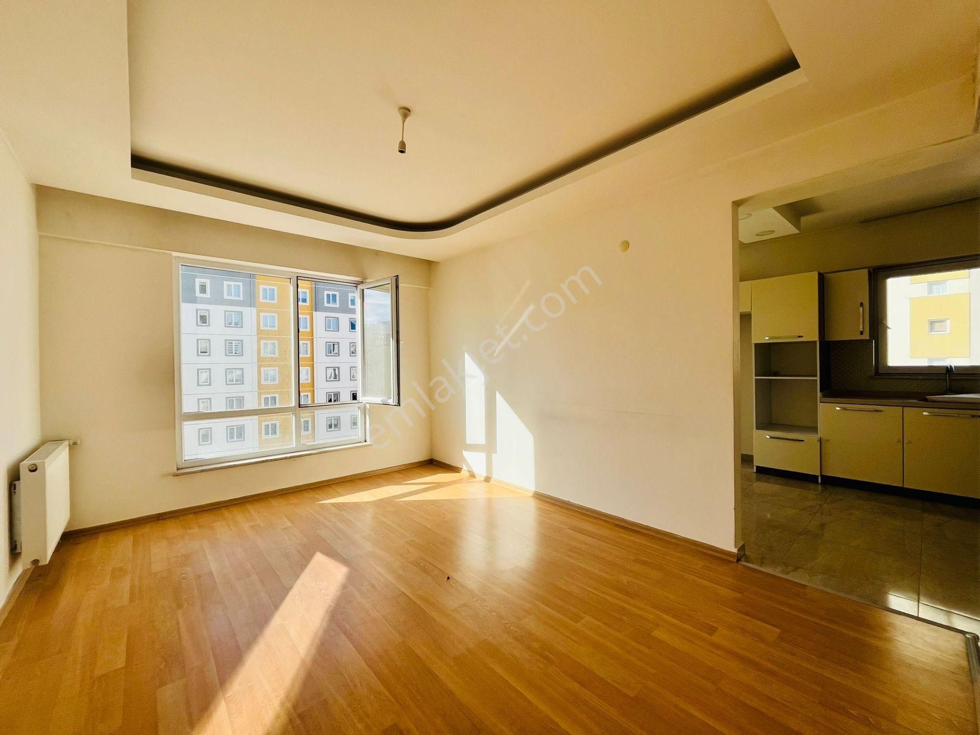 İldem'de Satılık Cadde Cepheli 3+1 Daire (135m²) - Görsel 10