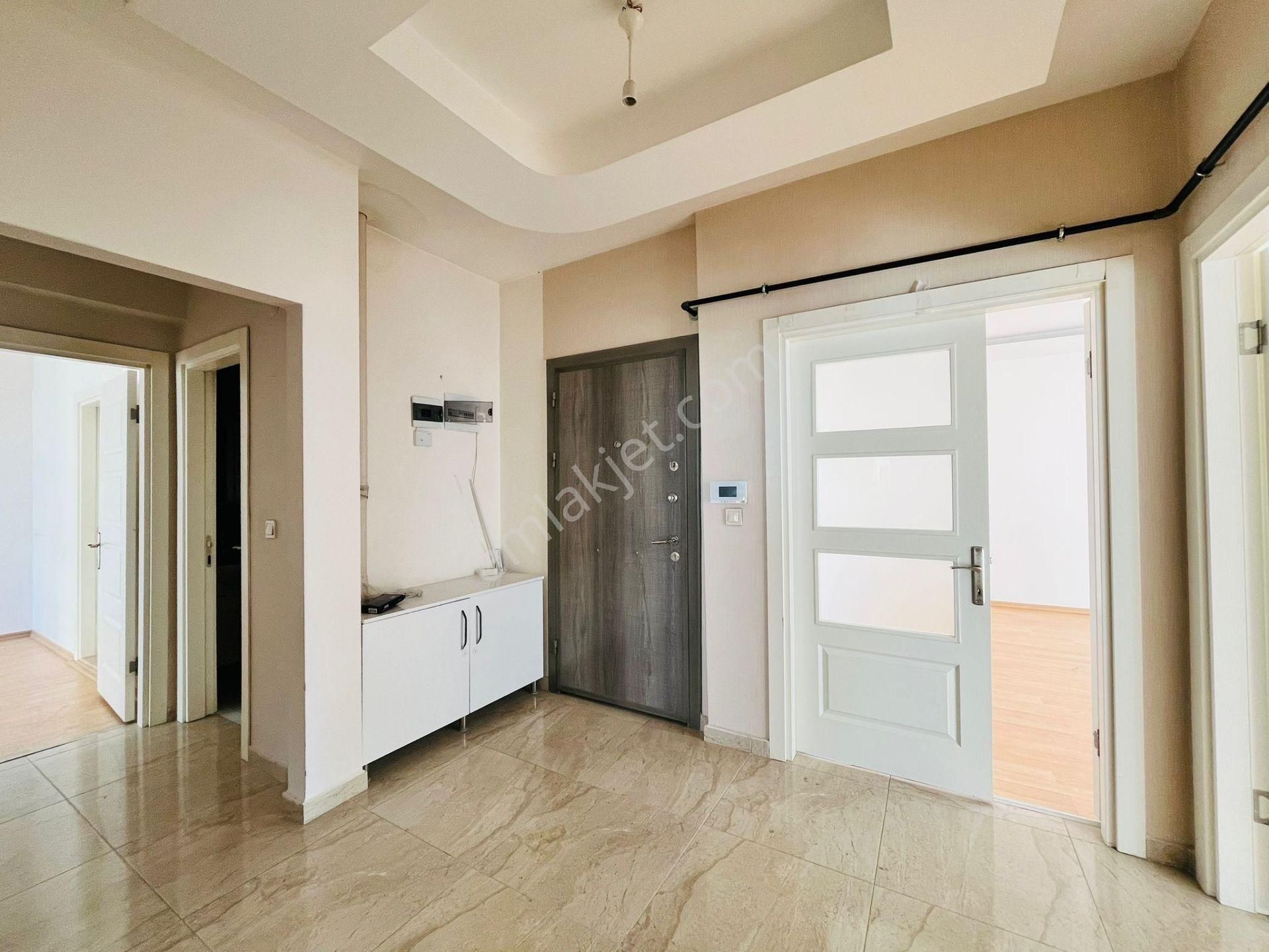 İldem'de Satılık Cadde Cepheli 3+1 Daire (135m²) - Görsel 14
