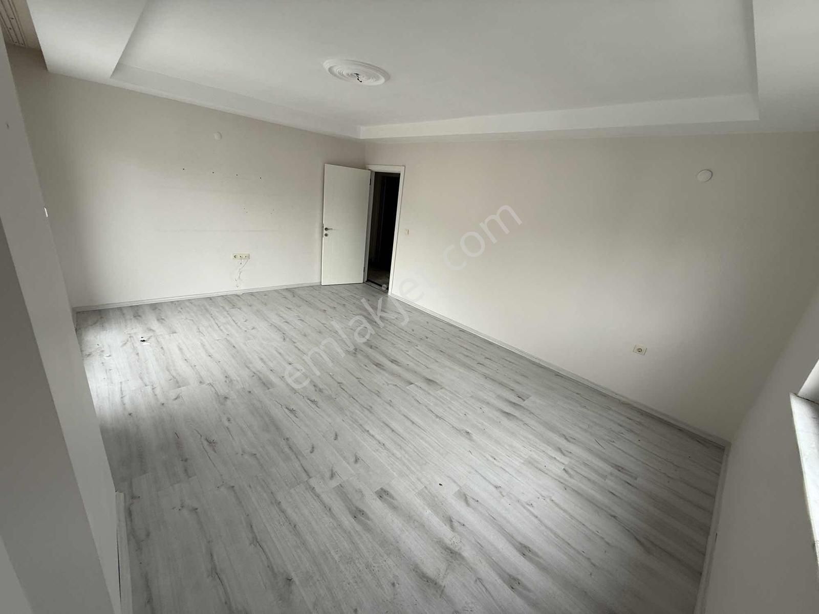 Hüsnü Karakaş Mah Dogalgazlı 3+1 130m2 - Görsel 2