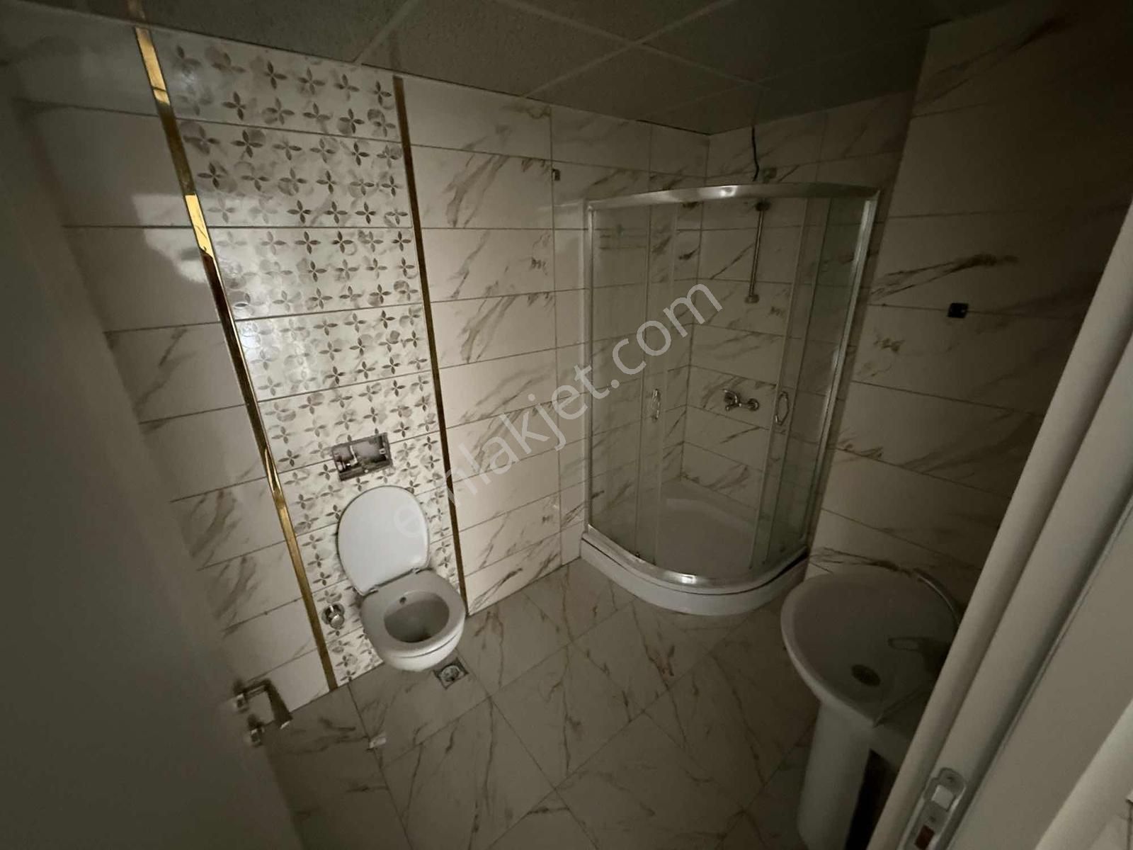 Hüsnü Karakaş Mah Dogalgazlı 3+1 130m2 - Görsel 7