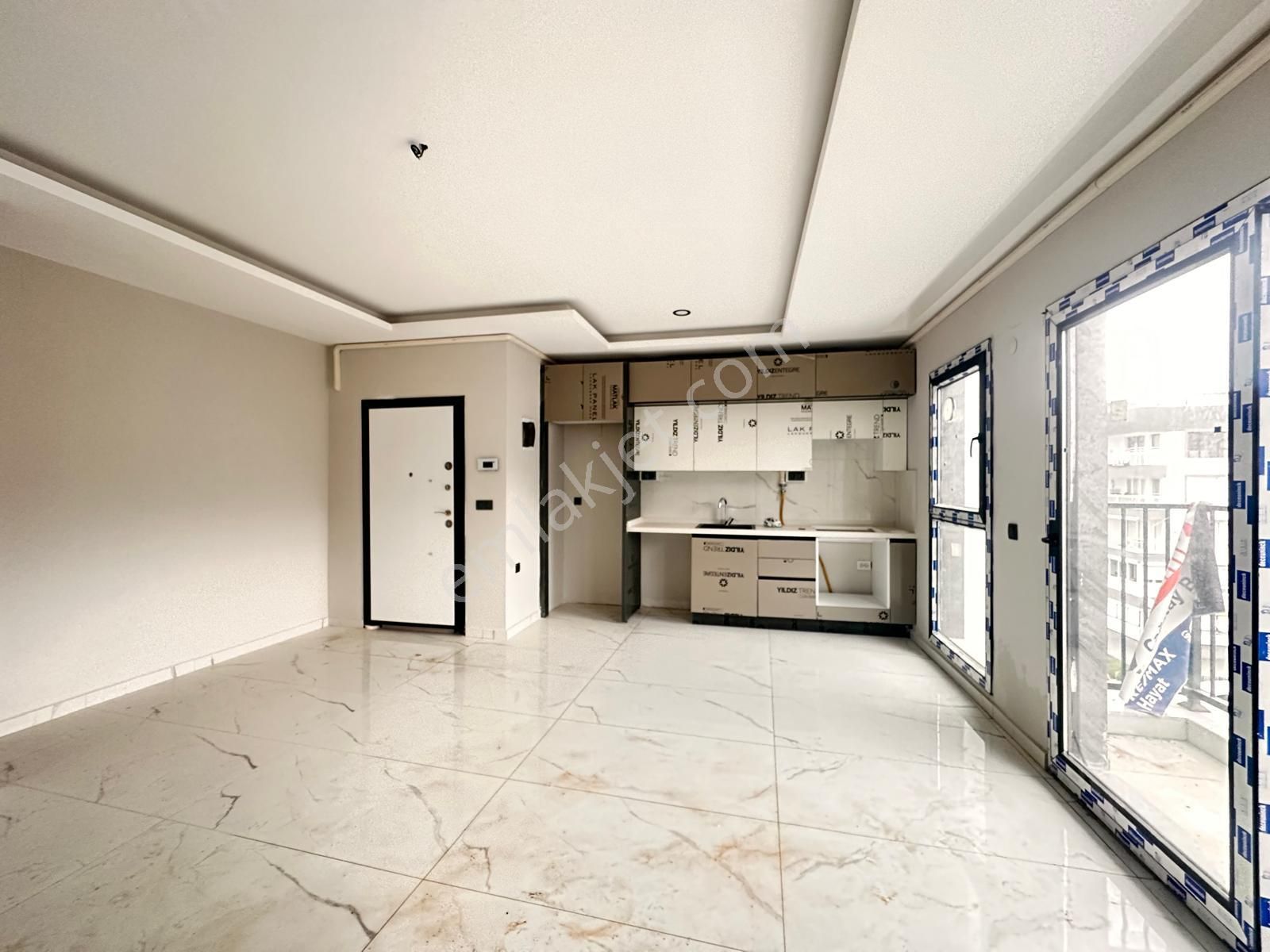 Kuşadası Türkmen Sıfır 2+1 Sahile 150 Mt Mesafede - Görsel 2