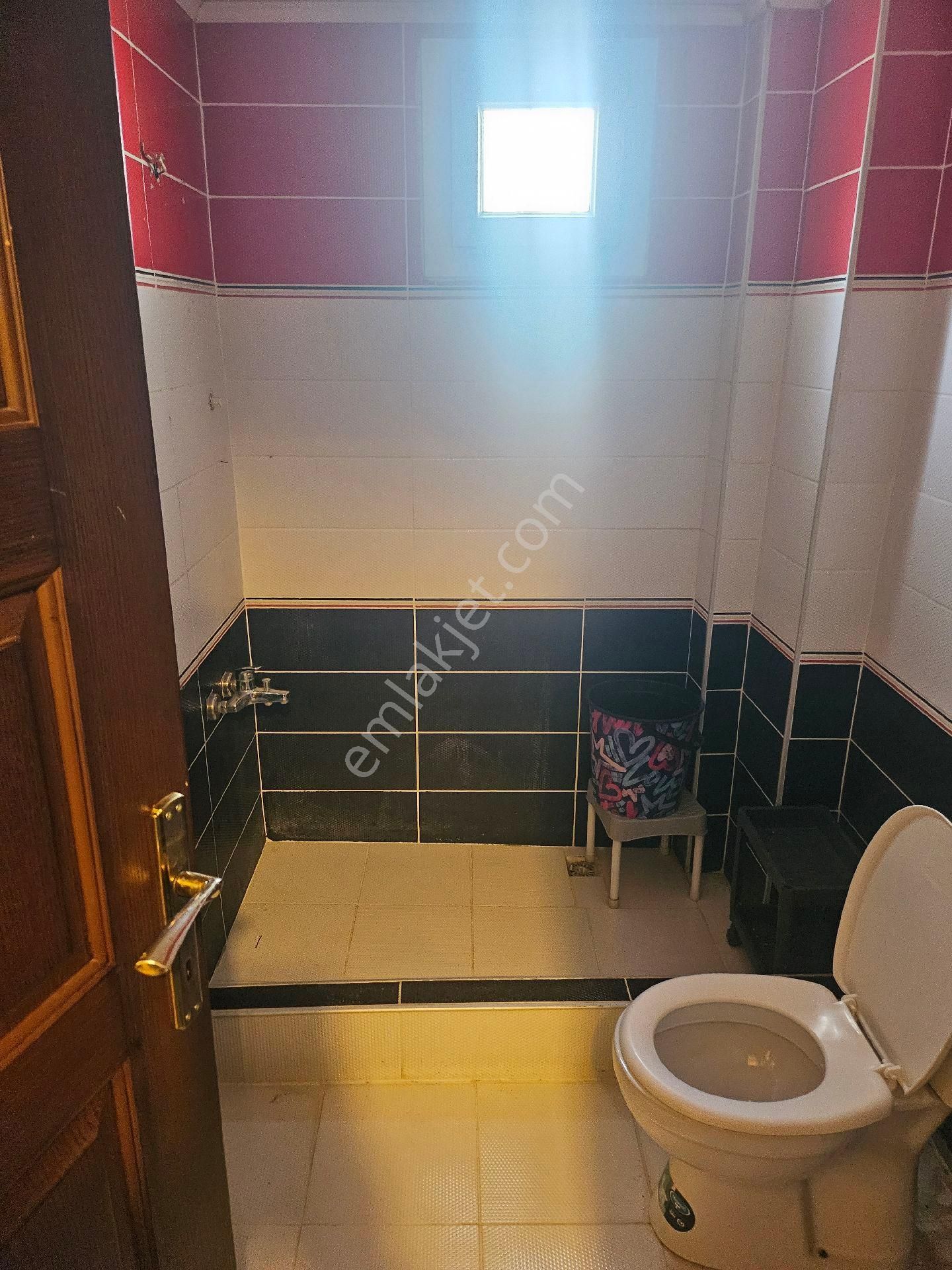 Kiralik 2+1 Daire Akşemsettin Mahallesi 0106 Sokak