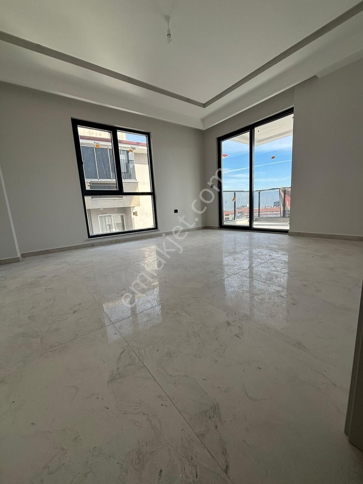 Kaan Emlak'tan Çakmakta 2+1 Sıfır Lüks Daire - Görsel 14