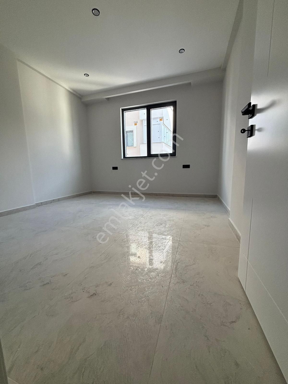 Kaan Emlak'tan Çakmakta 2+1 Sıfır Lüks Daire - Görsel 11