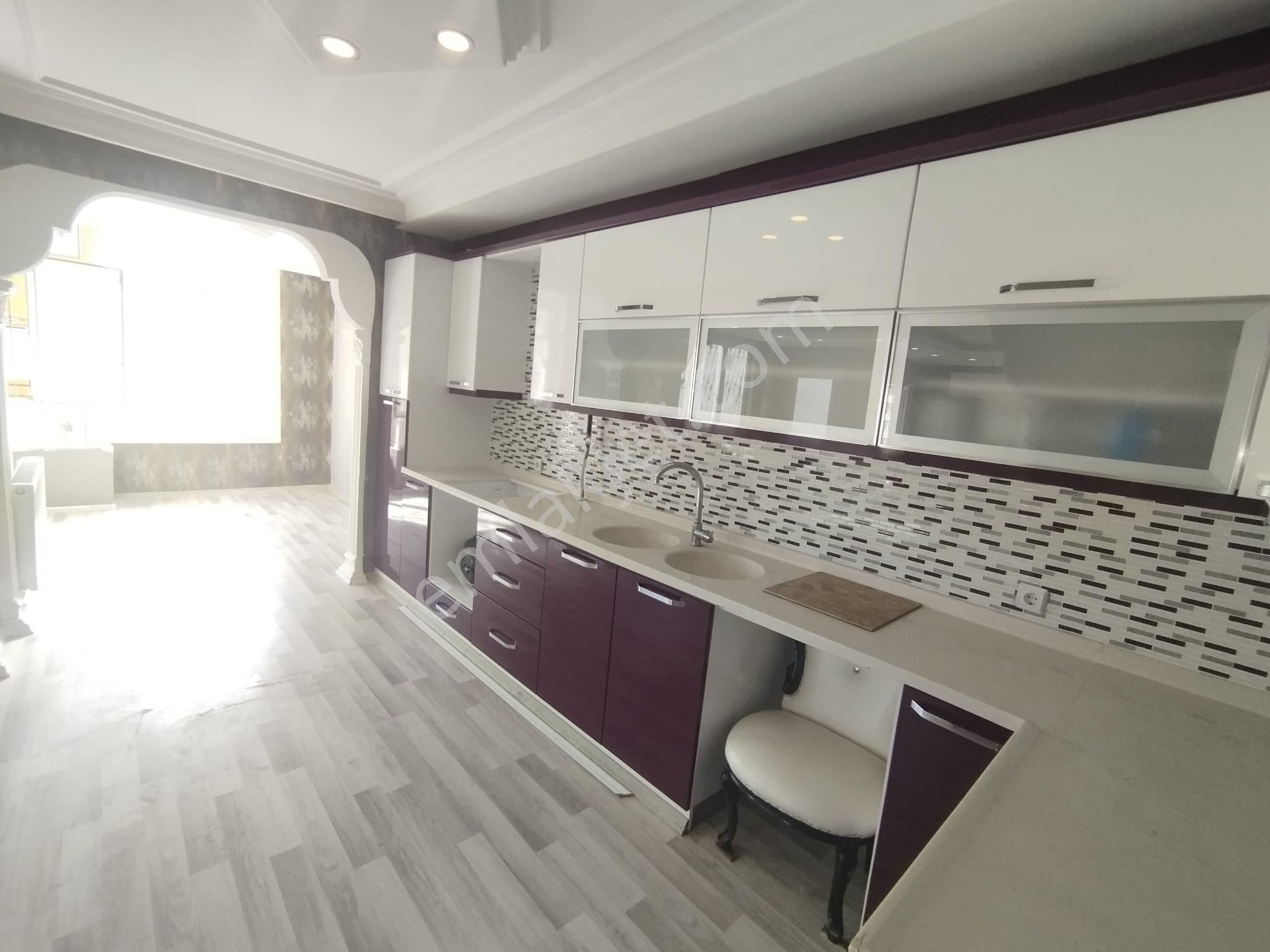 A.türkeş Bulvarına Yakın Huzurevlerinde 3+1 Geniş Oturumlu Ekstralı Daire - Görsel 31