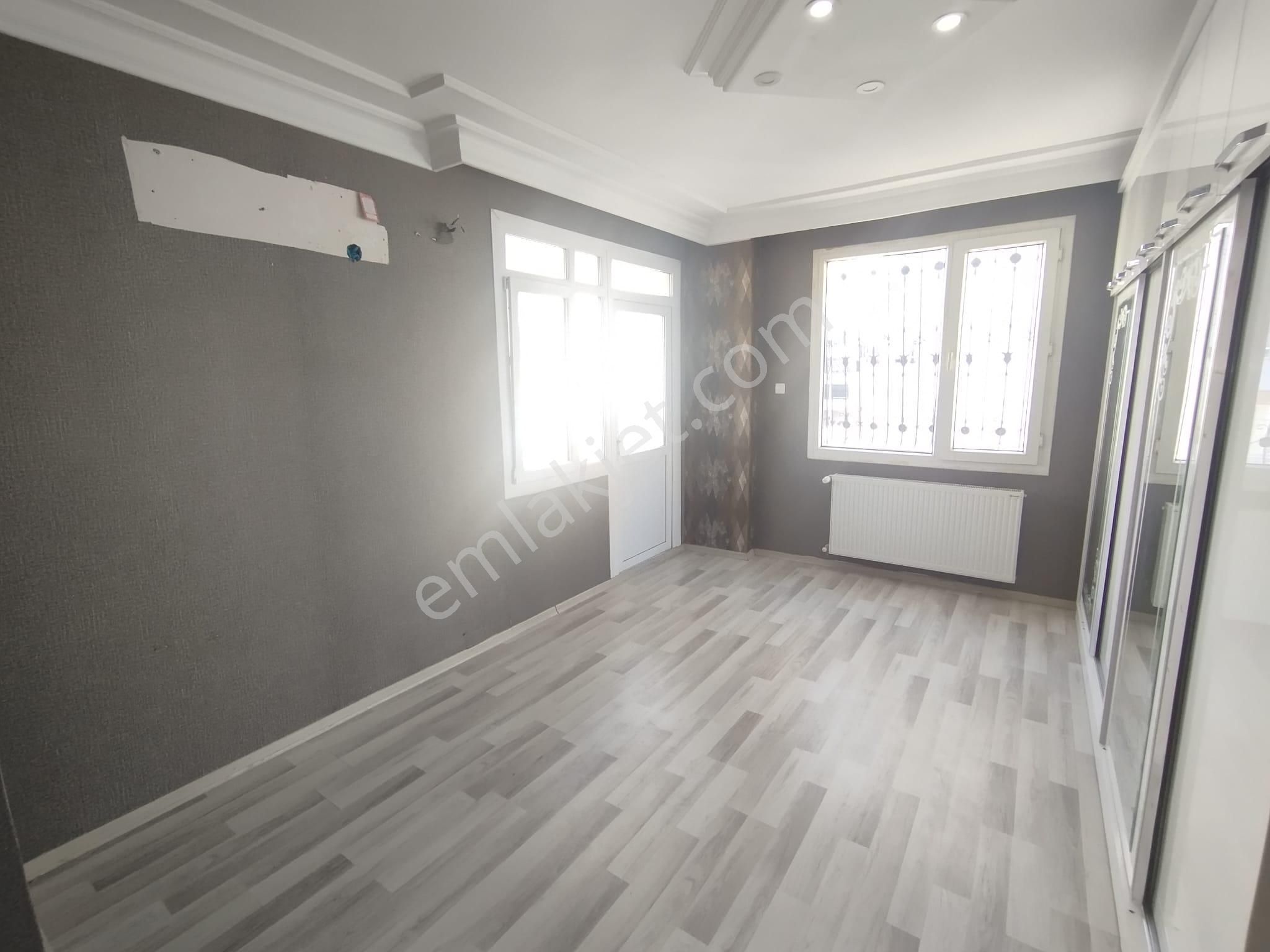 A.türkeş Bulvarına Yakın Huzurevlerinde 3+1 Geniş Oturumlu Ekstralı Daire - Görsel 12