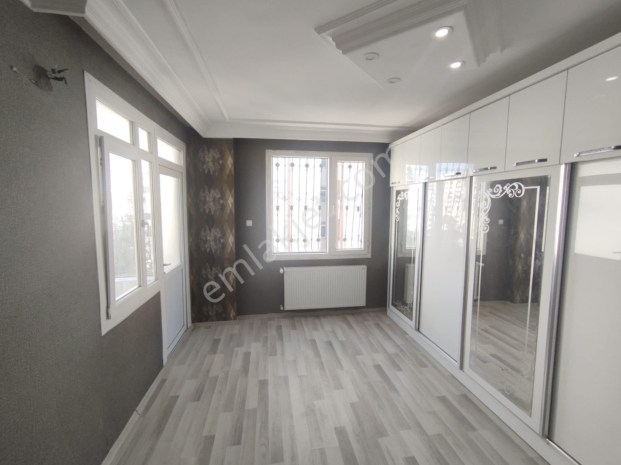 A.türkeş Bulvarına Yakın Huzurevlerinde 3+1 Geniş Oturumlu Ekstralı Daire - Görsel 11