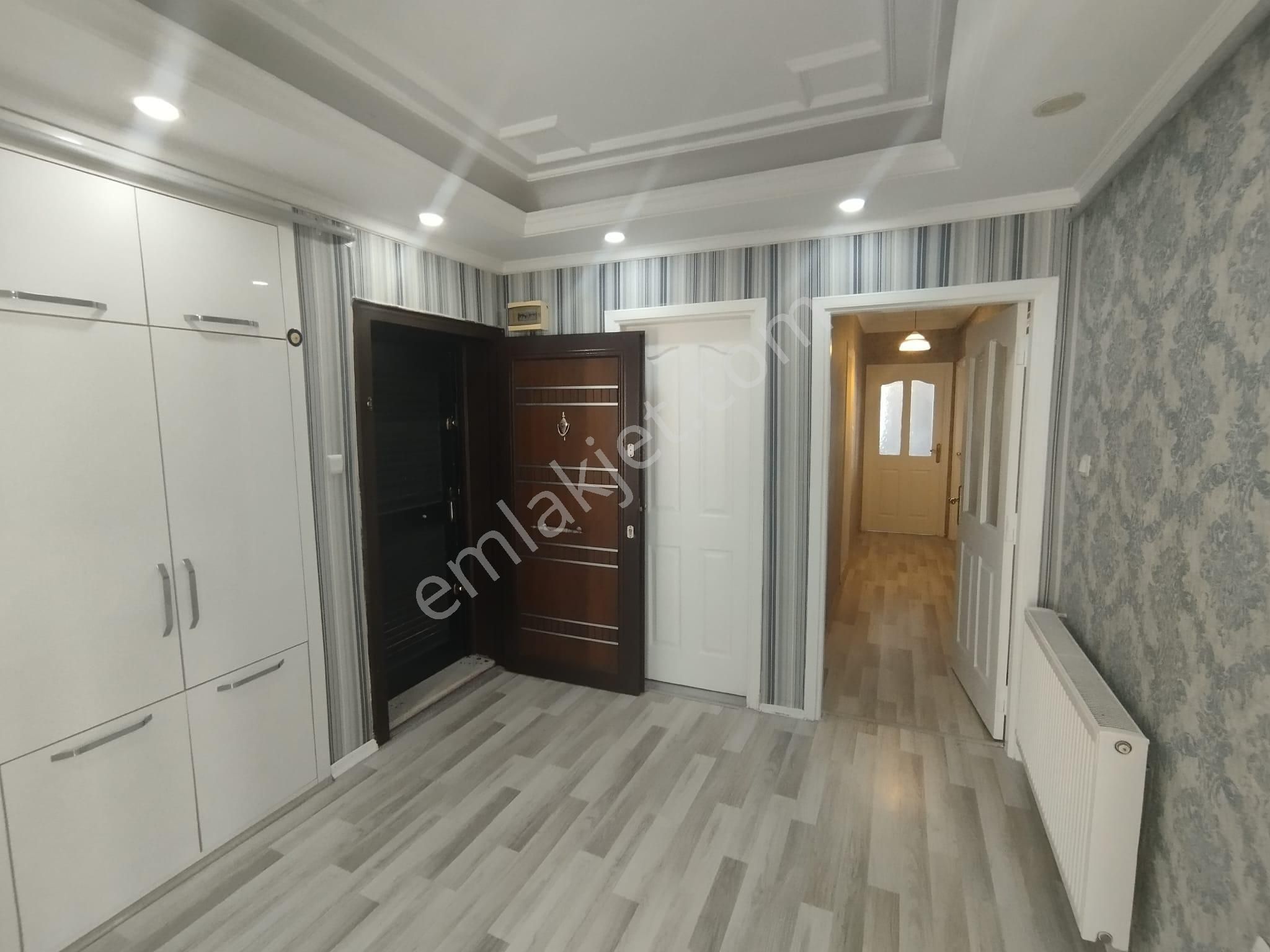 A.türkeş Bulvarına Yakın Huzurevlerinde 3+1 Geniş Oturumlu Ekstralı Daire - Görsel 2