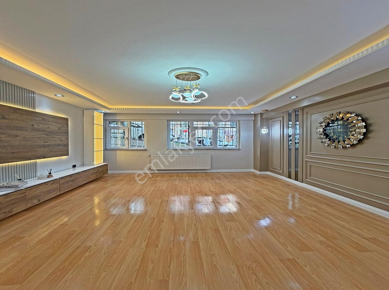 Başkent Yapı'dan Özel Mimarili Metrobüse Yakın Satılık 2+1 Daire