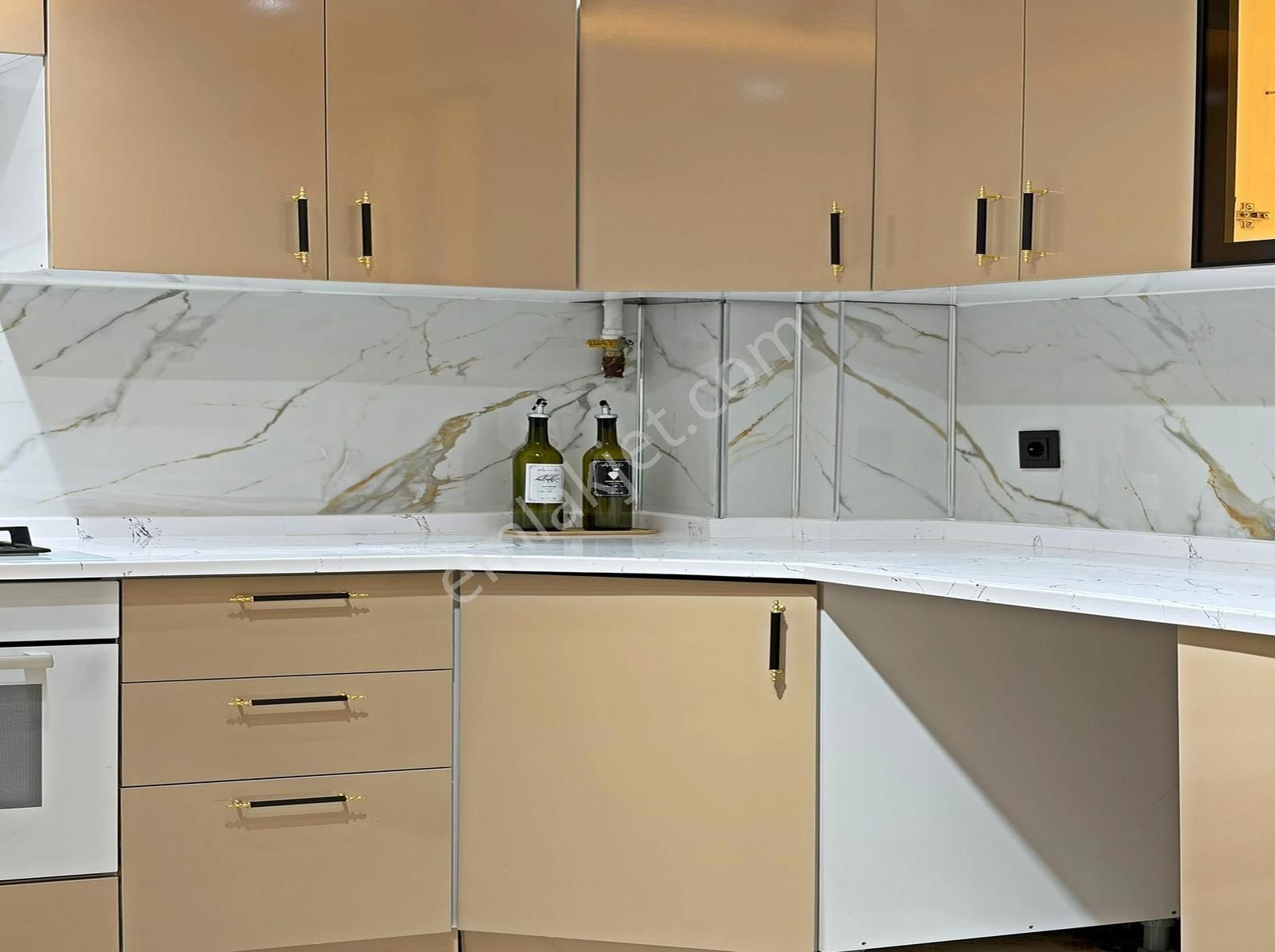 Başkent Yapı'dan Özel Mimarili Metrobüse Yakın Satılık 2+1 Daire - Görsel 13