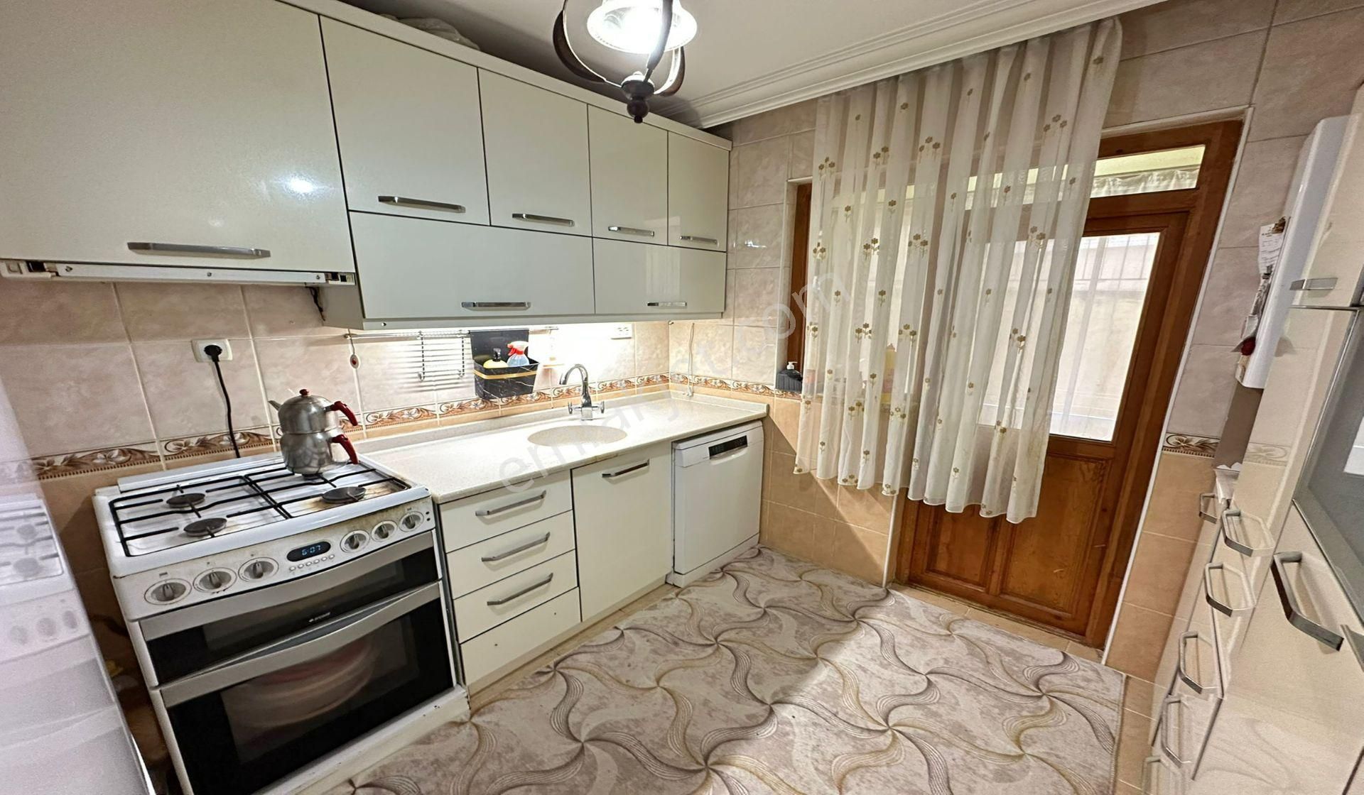 Kuşcağız Bengi Düğün Salonu Yakını Kat Konumunda Cepheleri Açık Fırsat Daire - Görsel 3