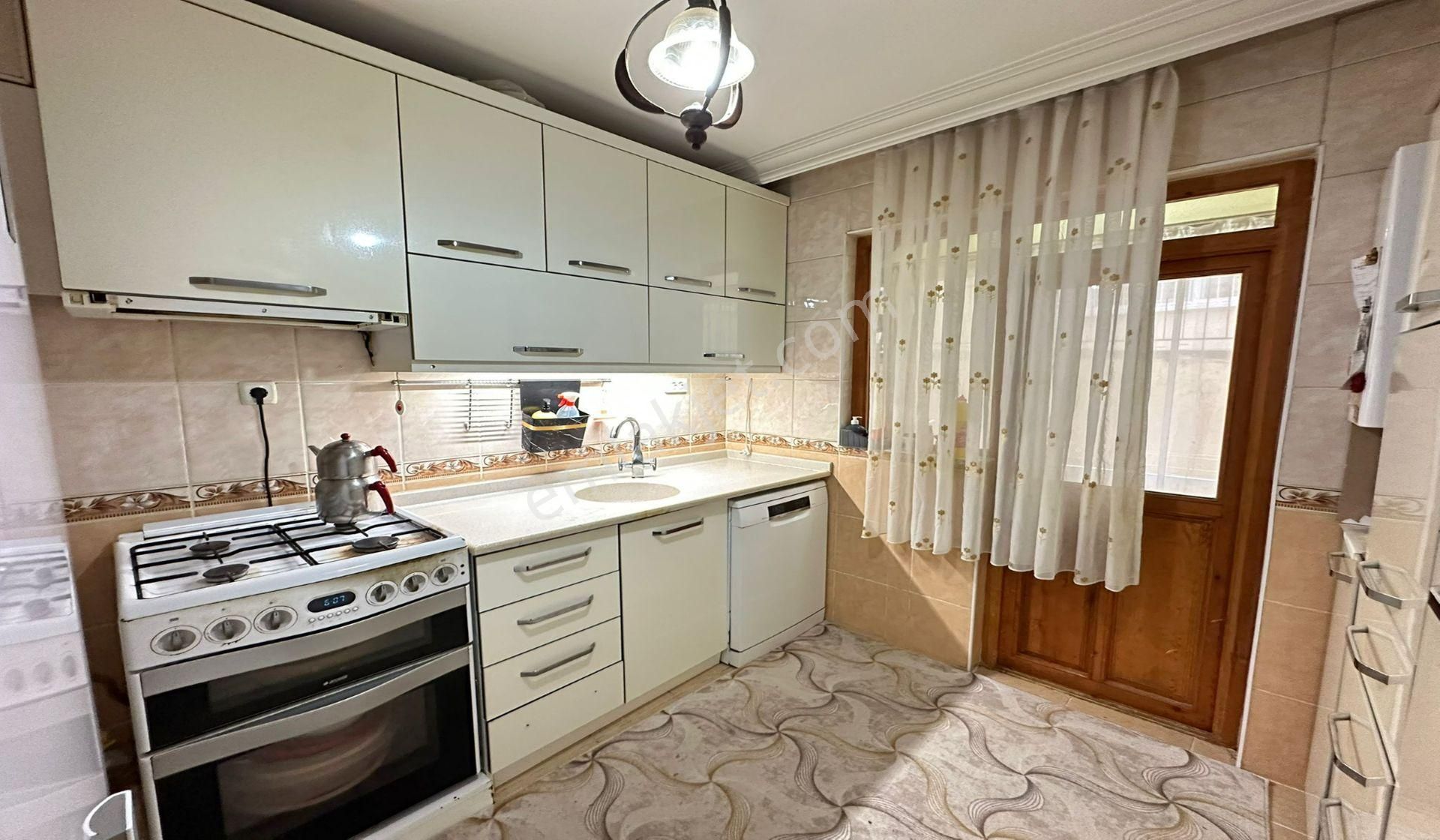 Kuşcağız Bengi Düğün Salonu Yakını Kat Konumunda Cepheleri Açık Fırsat Daire - Görsel 5