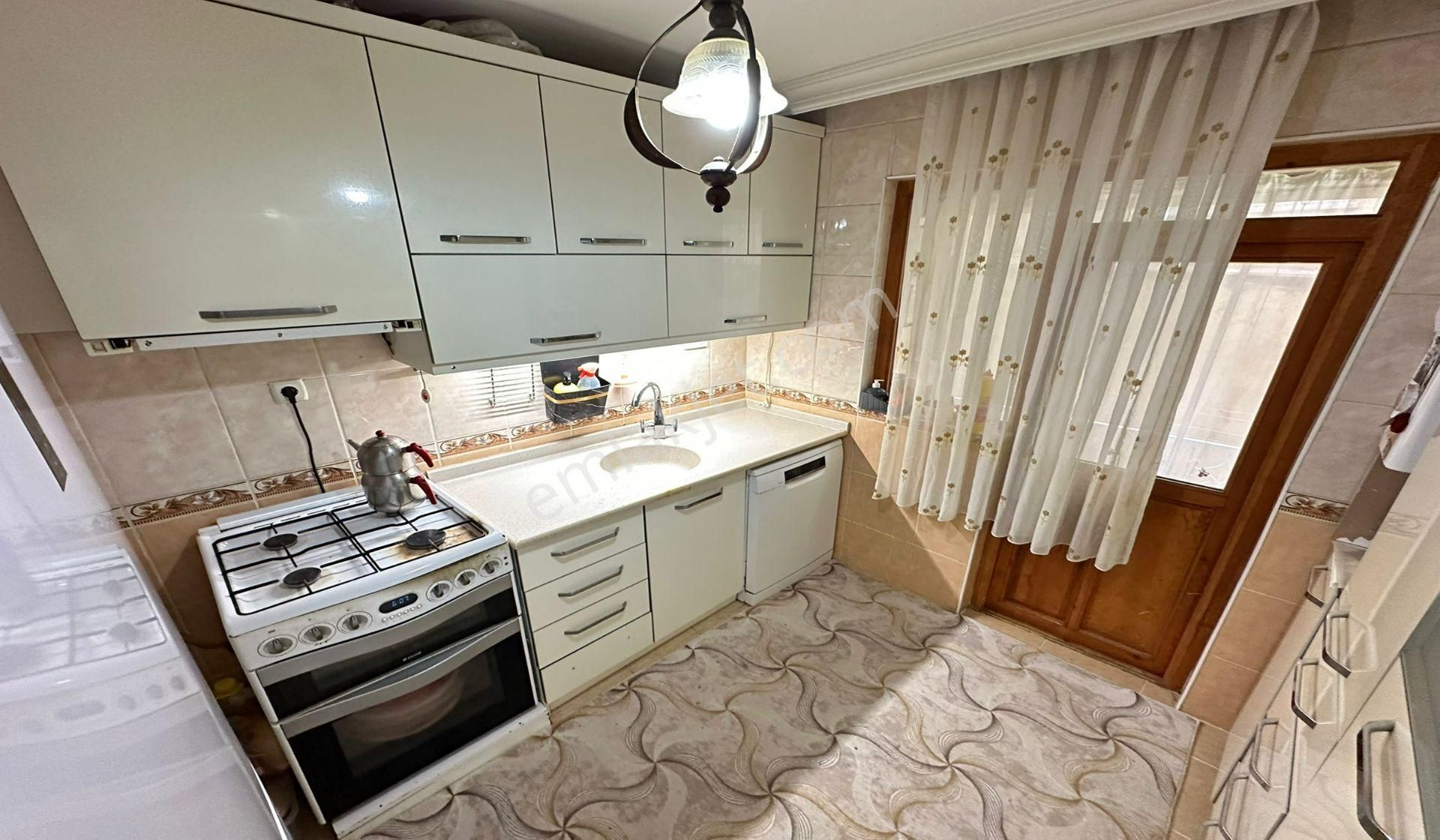 Kuşcağız Bengi Düğün Salonu Yakını Kat Konumunda Cepheleri Açık Fırsat Daire - Görsel 2