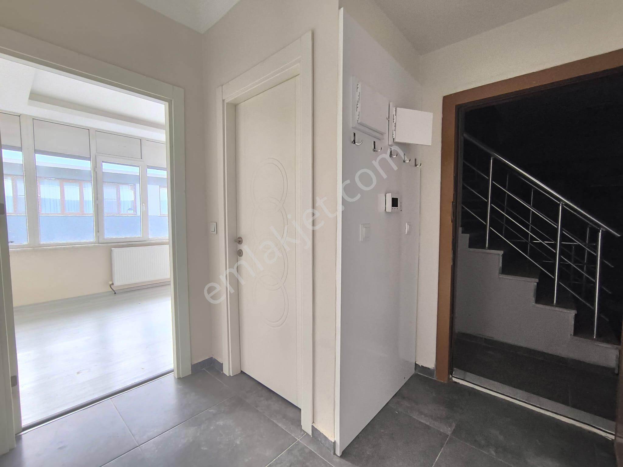 Selahattin Eyyubi'de Mete Konakları Yakını 2+1 5 Yıllık Site İçi Dublex Teraslı Satılık Daire - Görsel 12