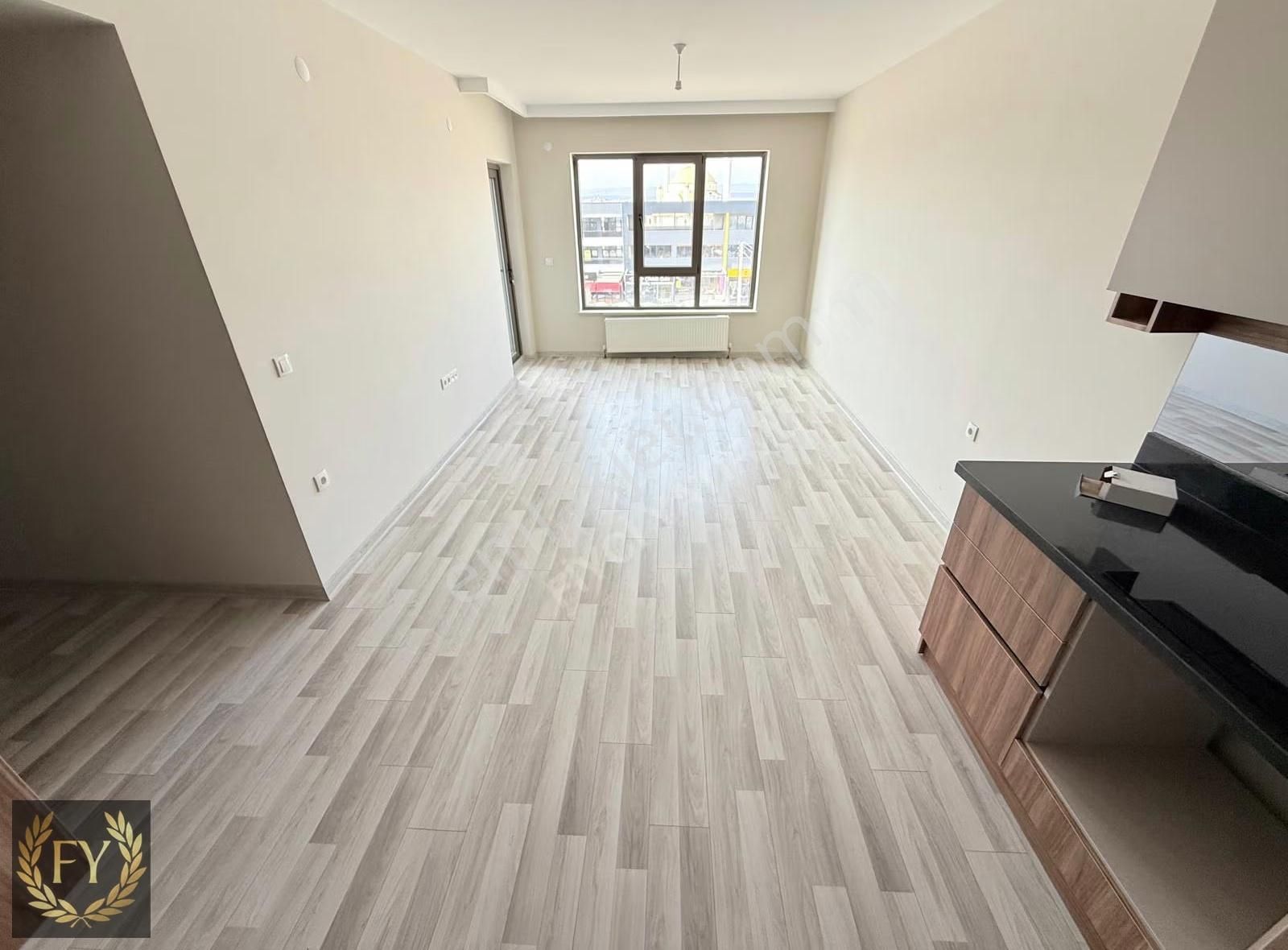 Lokasyon Eryaman'da 2+1 Cadde Cepheli Satılık Home & Offıce - Görsel 7