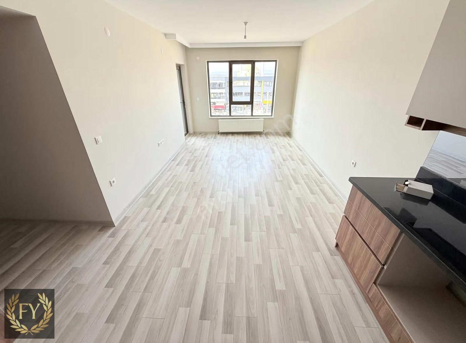 Lokasyon Eryaman'da 2+1 Cadde Cepheli Satılık Home & Offıce - Görsel 5