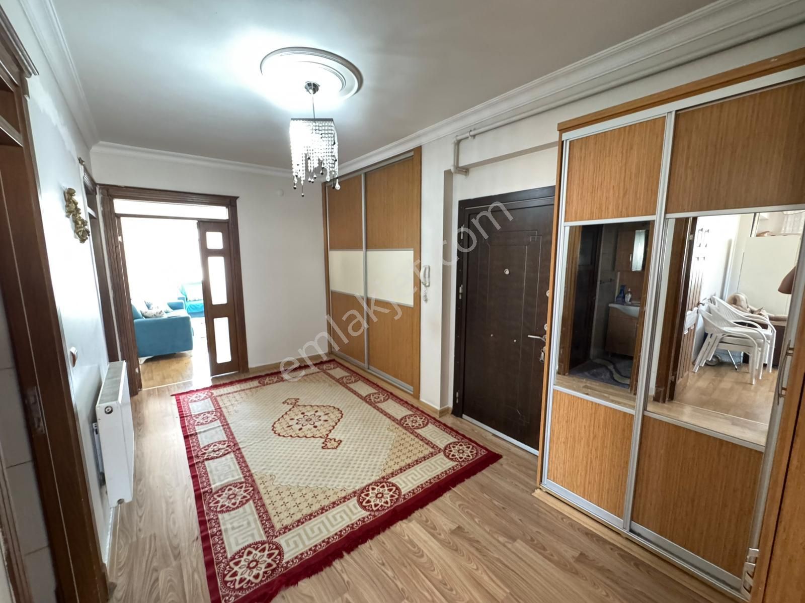 Bağcılar Meram 4 Sitesinde Acil Satılık 4+1 Daire! - Görsel 18