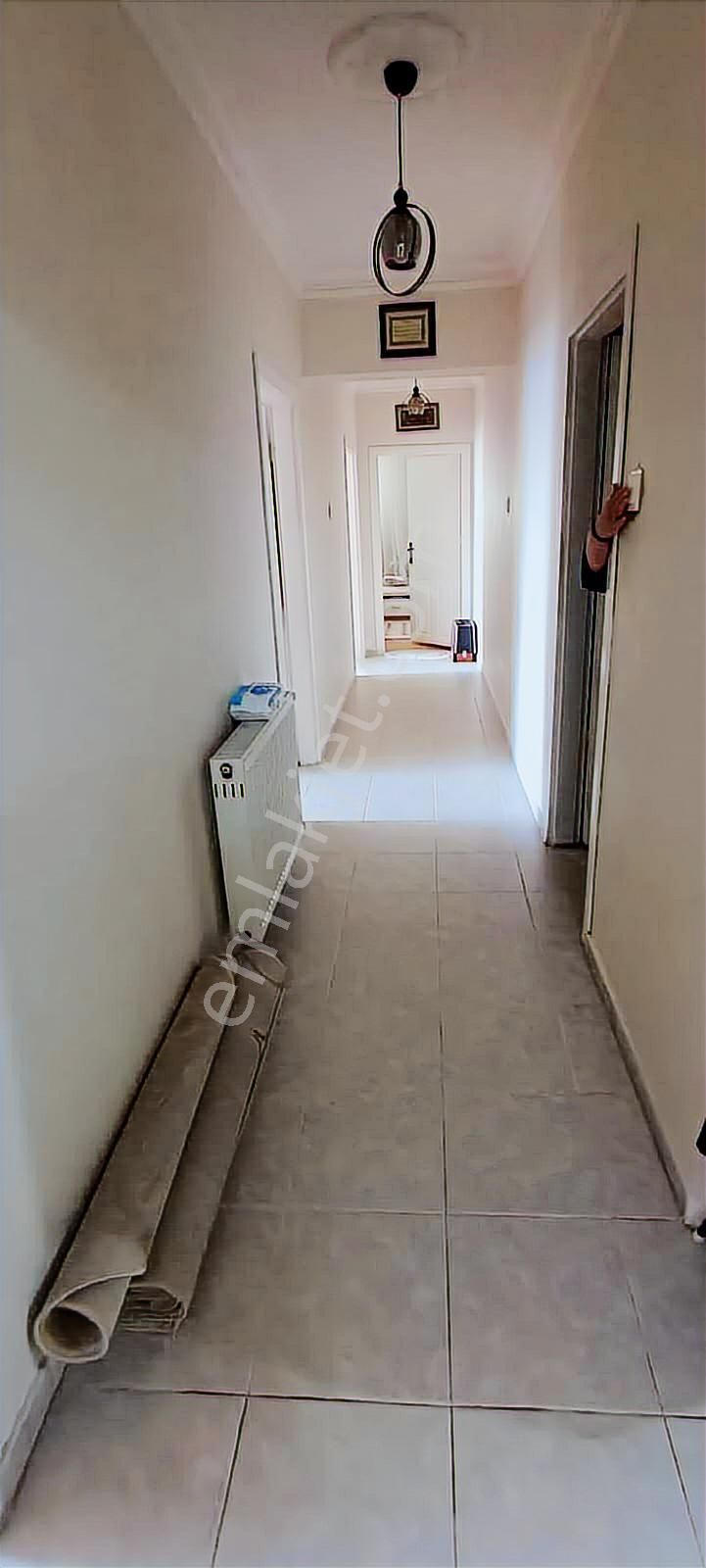 Baki Den Ziraat Bank Yakını Ana Cadde Yanı Kose Bası Ara Kat 3+1 - Görsel 29