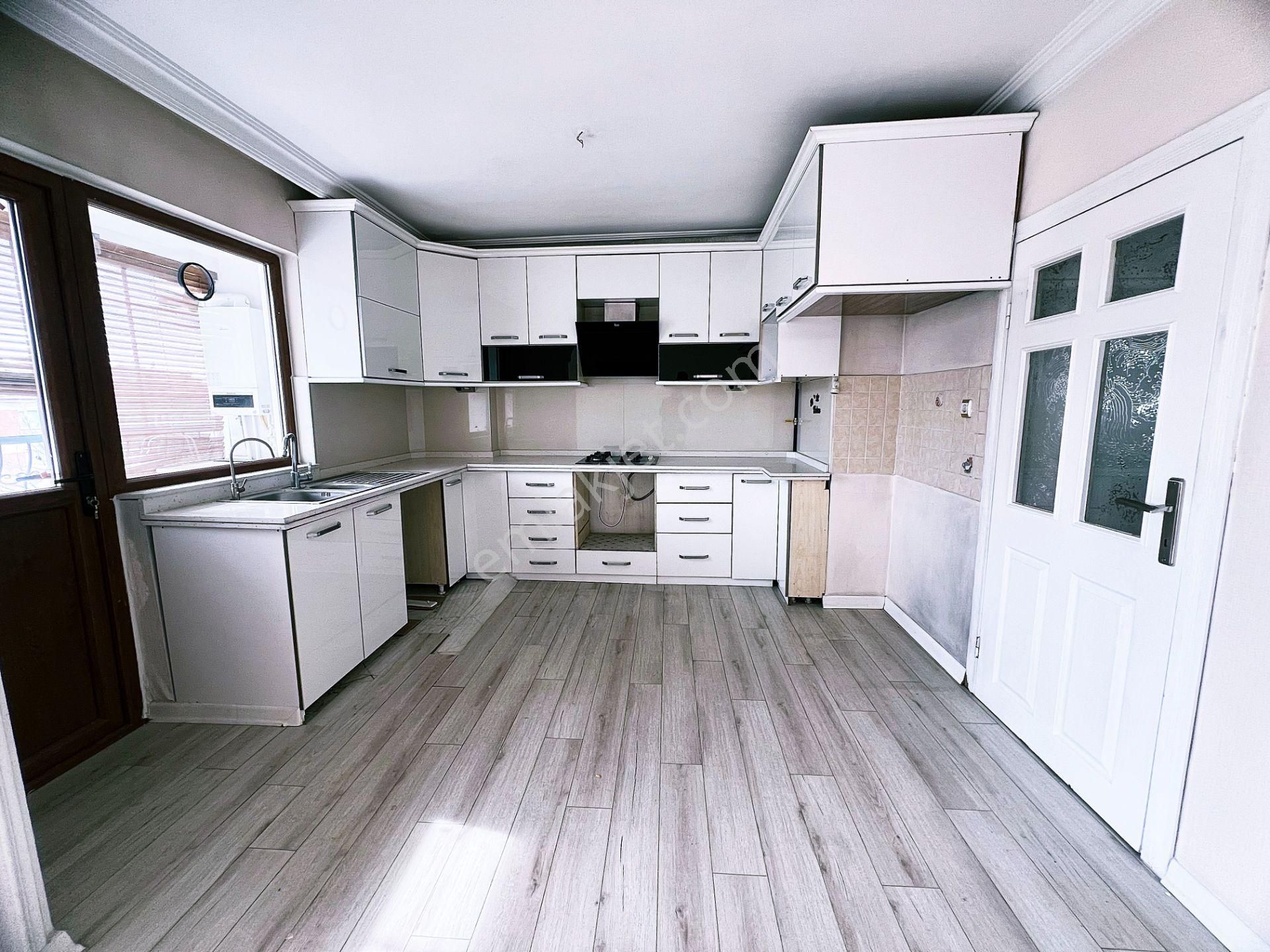 Cihandan Çarşı Mahallesinde Merkezde Satlık 4+1 Dubleks Daire - Görsel 6