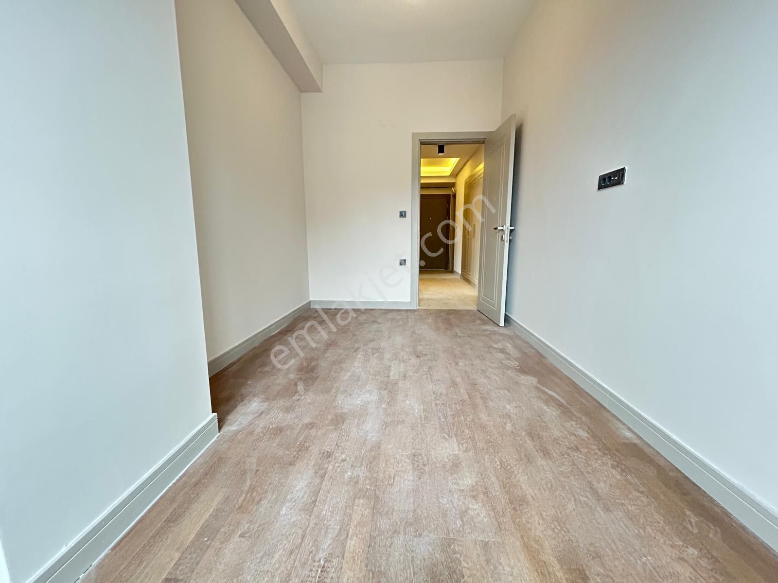 Kadiköy Erenköy'de Prestijli Binada Geniş Balkonlu Ebv.banyolu Net 120m2 3+1 - Görsel 13