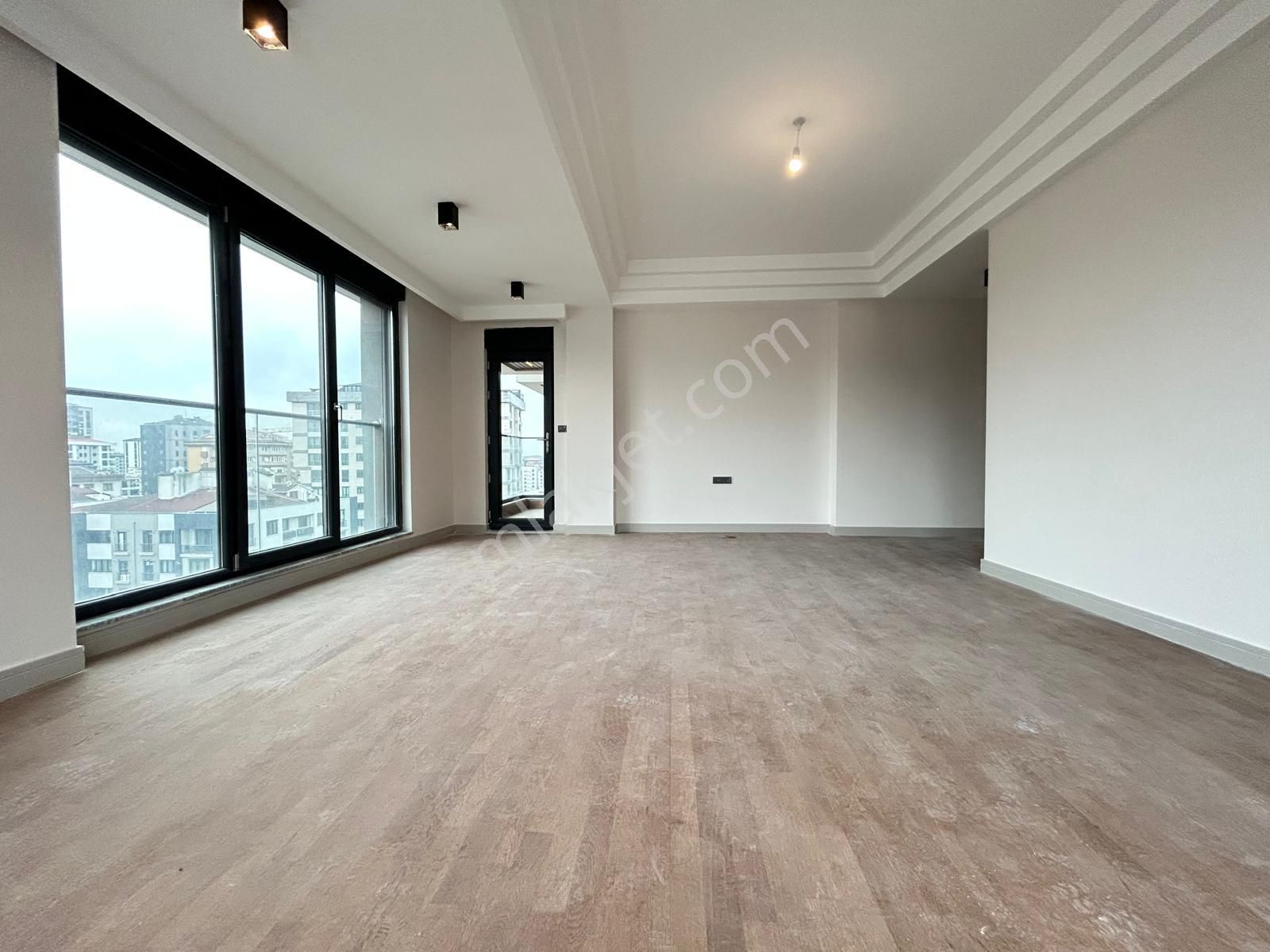 Kadiköy Erenköy'de Prestijli Binada Geniş Balkonlu Ebv.banyolu Net 120m2 3+1 - Görsel 3