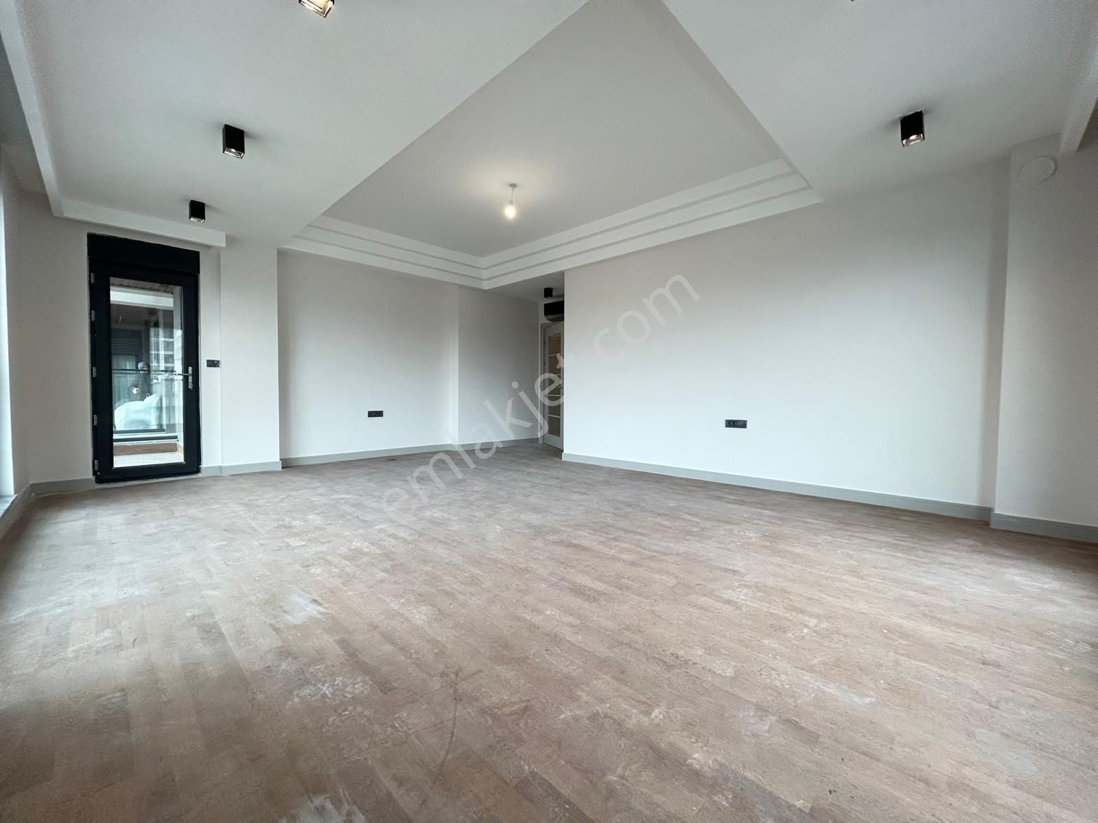 Kadiköy Erenköy'de Prestijli Binada Geniş Balkonlu Ebv.banyolu Net 120m2 3+1 - Görsel 5