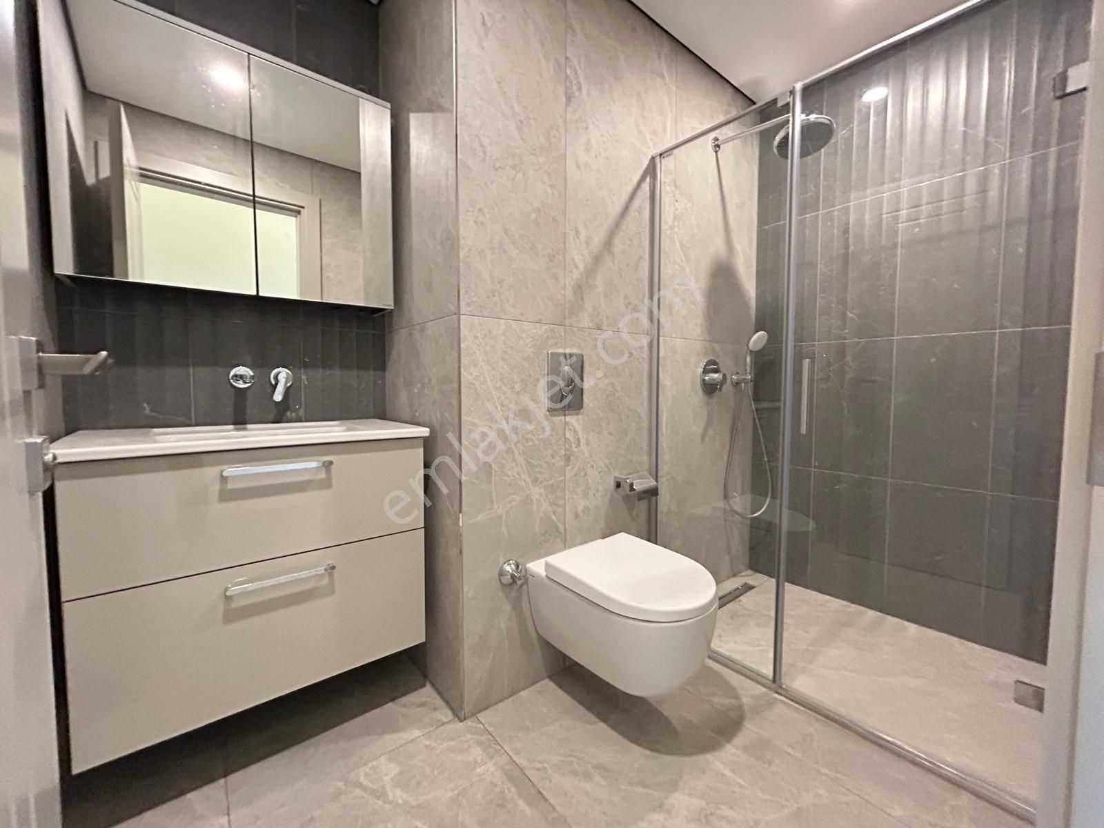 Kadiköy Erenköy'de Prestijli Binada Geniş Balkonlu Ebv.banyolu Net 120m2 3+1 - Görsel 14
