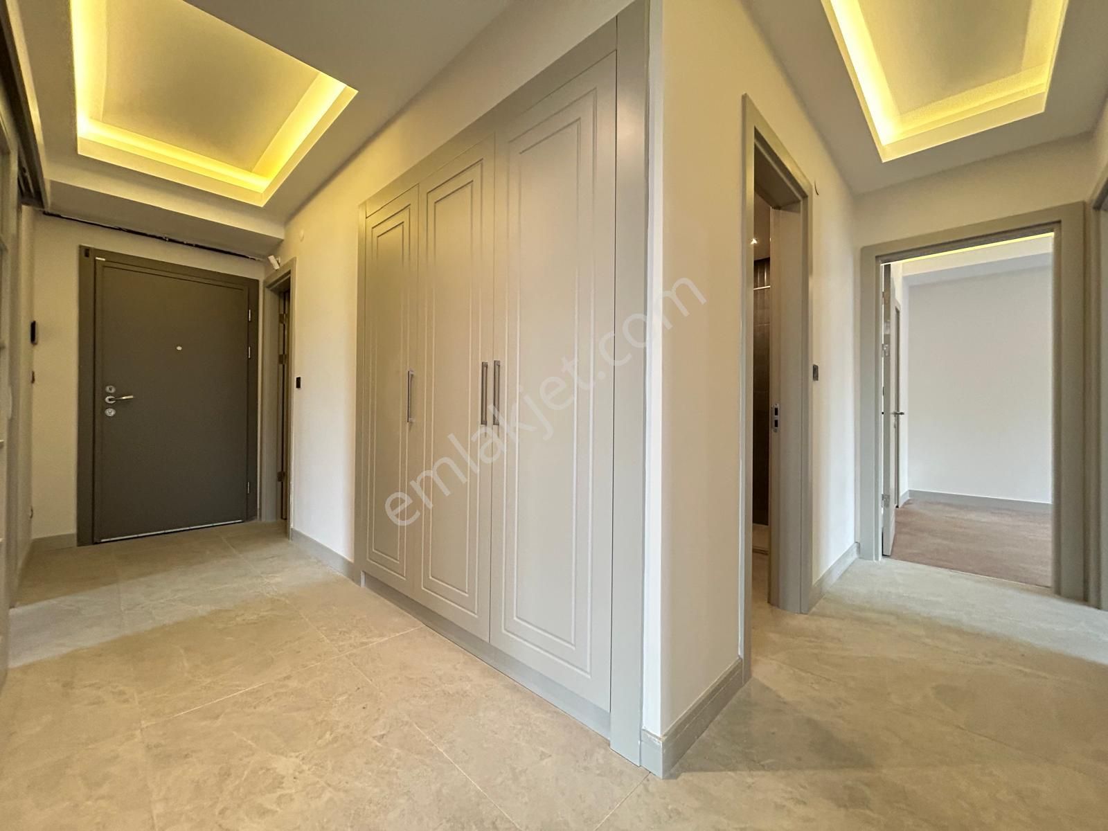 Kadiköy Erenköy'de Prestijli Binada Geniş Balkonlu Ebv.banyolu Net 120m2 3+1 - Görsel 11