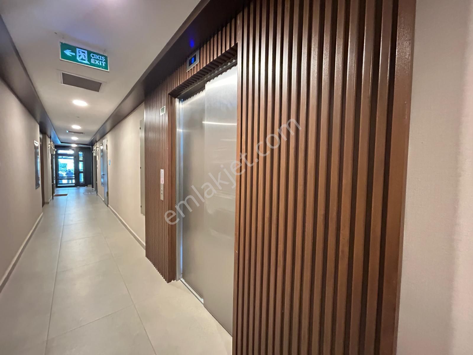Kadiköy Erenköy'de Prestijli Binada Geniş Balkonlu Ebv.banyolu Net 120m2 3+1 - Görsel 24
