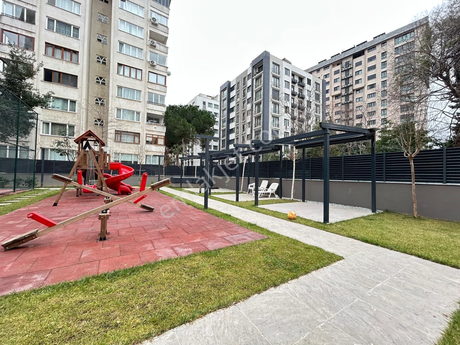 Kadiköy Erenköy'de Prestijli Binada Geniş Balkonlu Ebv.banyolu Net 120m2 3+1 - Görsel 29