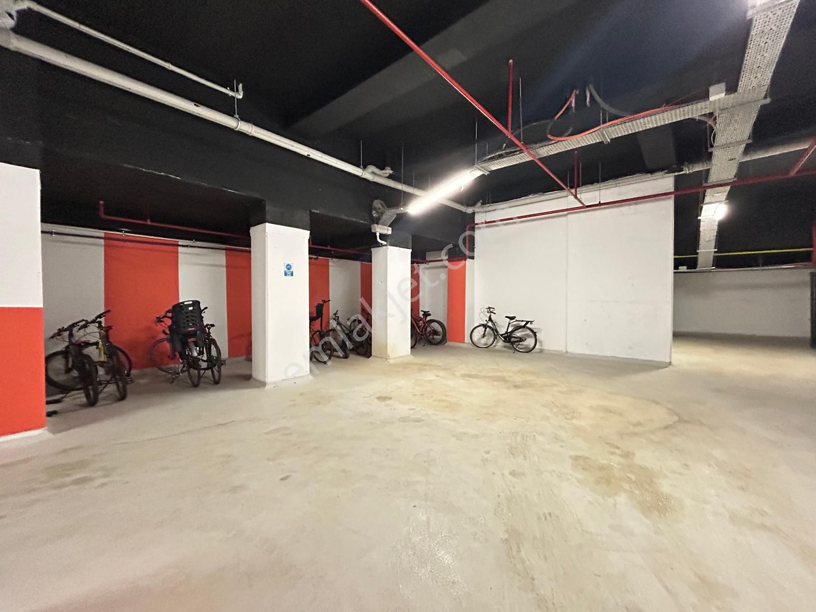 Kadiköy Erenköy'de Prestijli Binada Geniş Balkonlu Ebv.banyolu Net 120m2 3+1 - Görsel 26