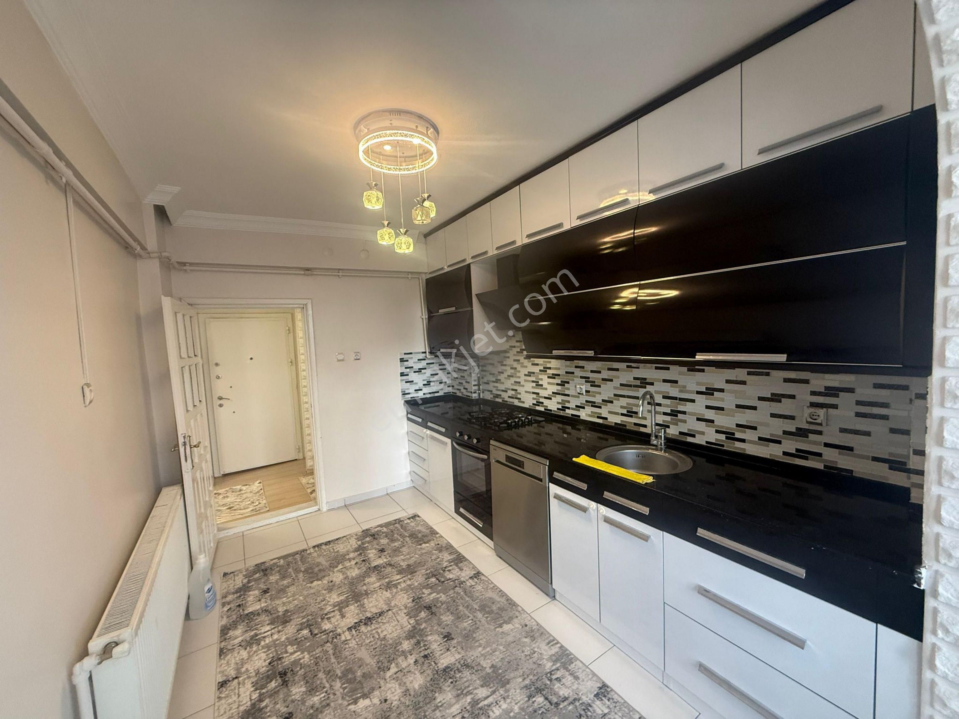 Rota’dan Kiralık İstasyon Mah. Eşyalı 3+1 Daire - Görsel 3