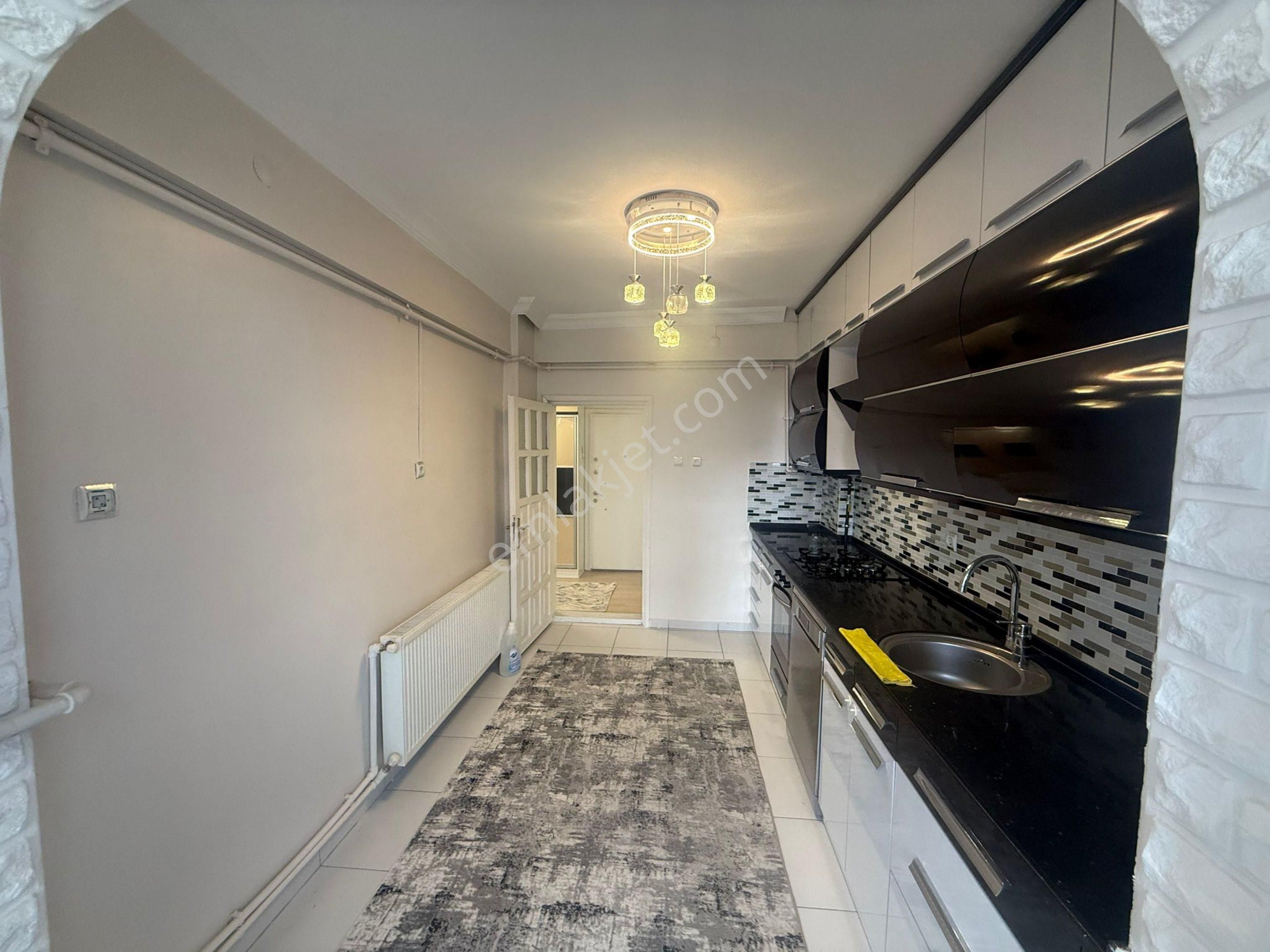 Rota’dan Kiralık İstasyon Mah. Eşyalı 3+1 Daire - Görsel 5