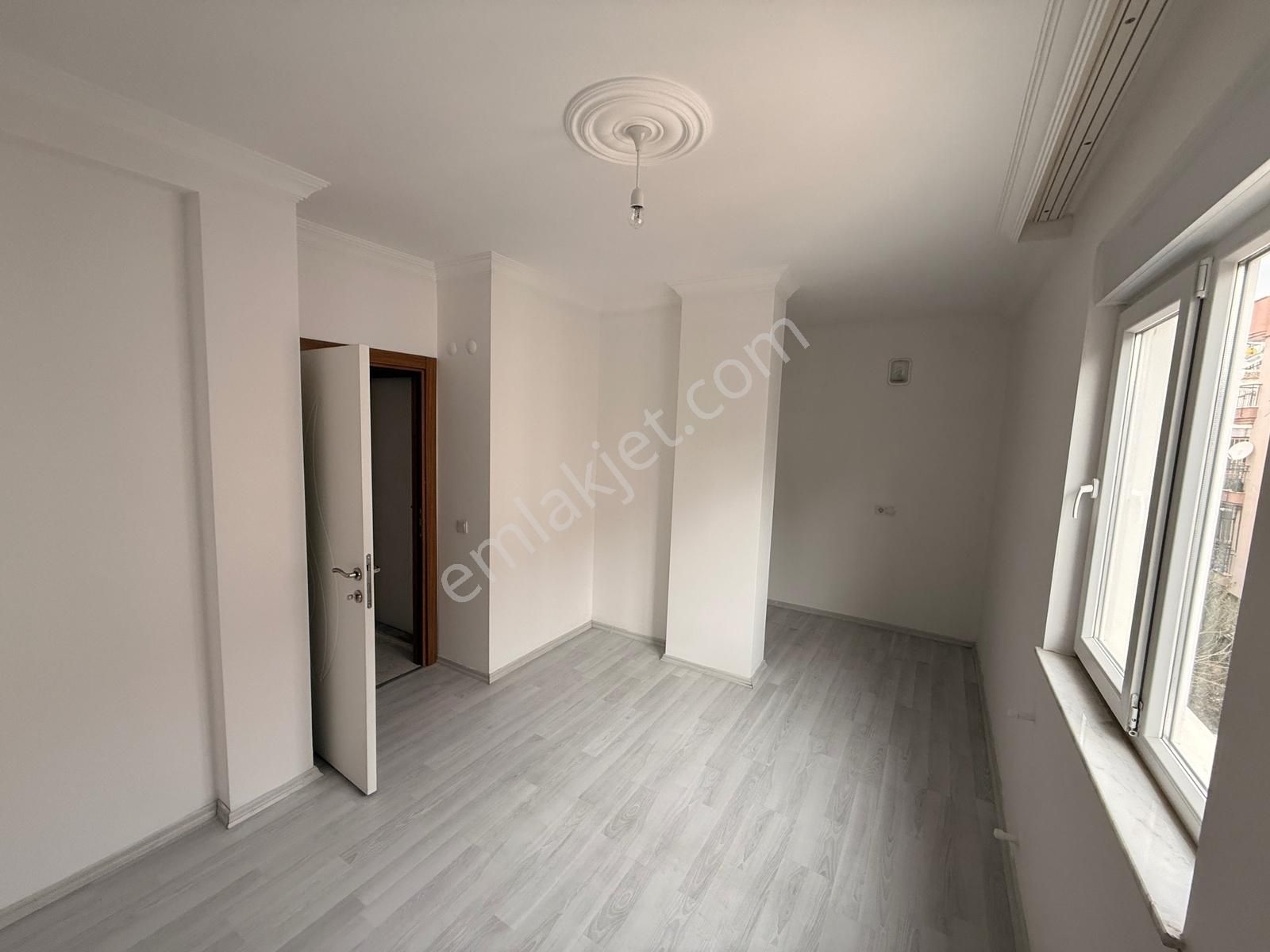 Düdenbaşı Mahallesi Yol Üstünde Ara Kat 2+1 Daire - Görsel 13