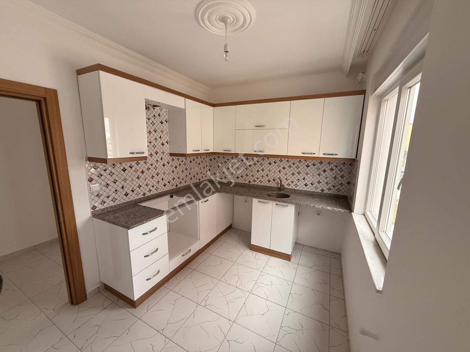 Düdenbaşı Mahallesi Yol Üstünde Ara Kat 2+1 Daire - Görsel 12