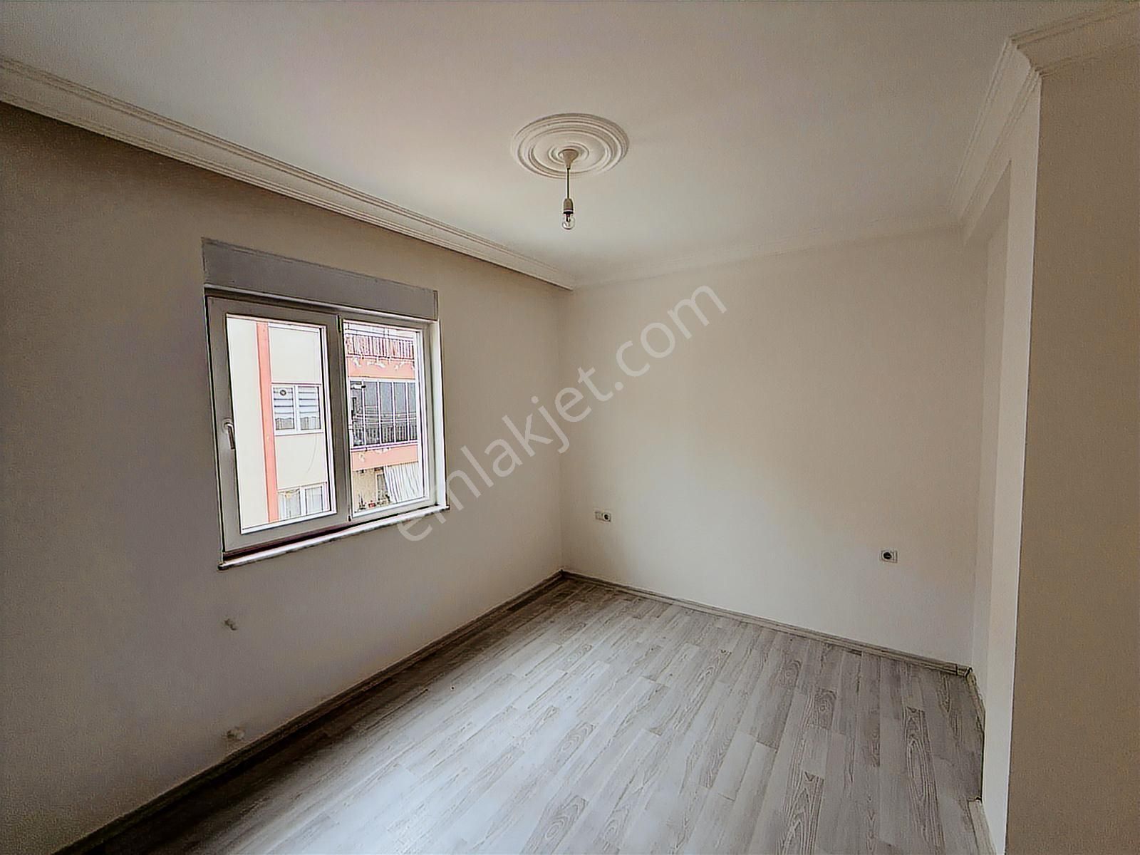 Düdenbaşı Mahallesi Yol Üstünde Ara Kat 2+1 Daire - Görsel 5