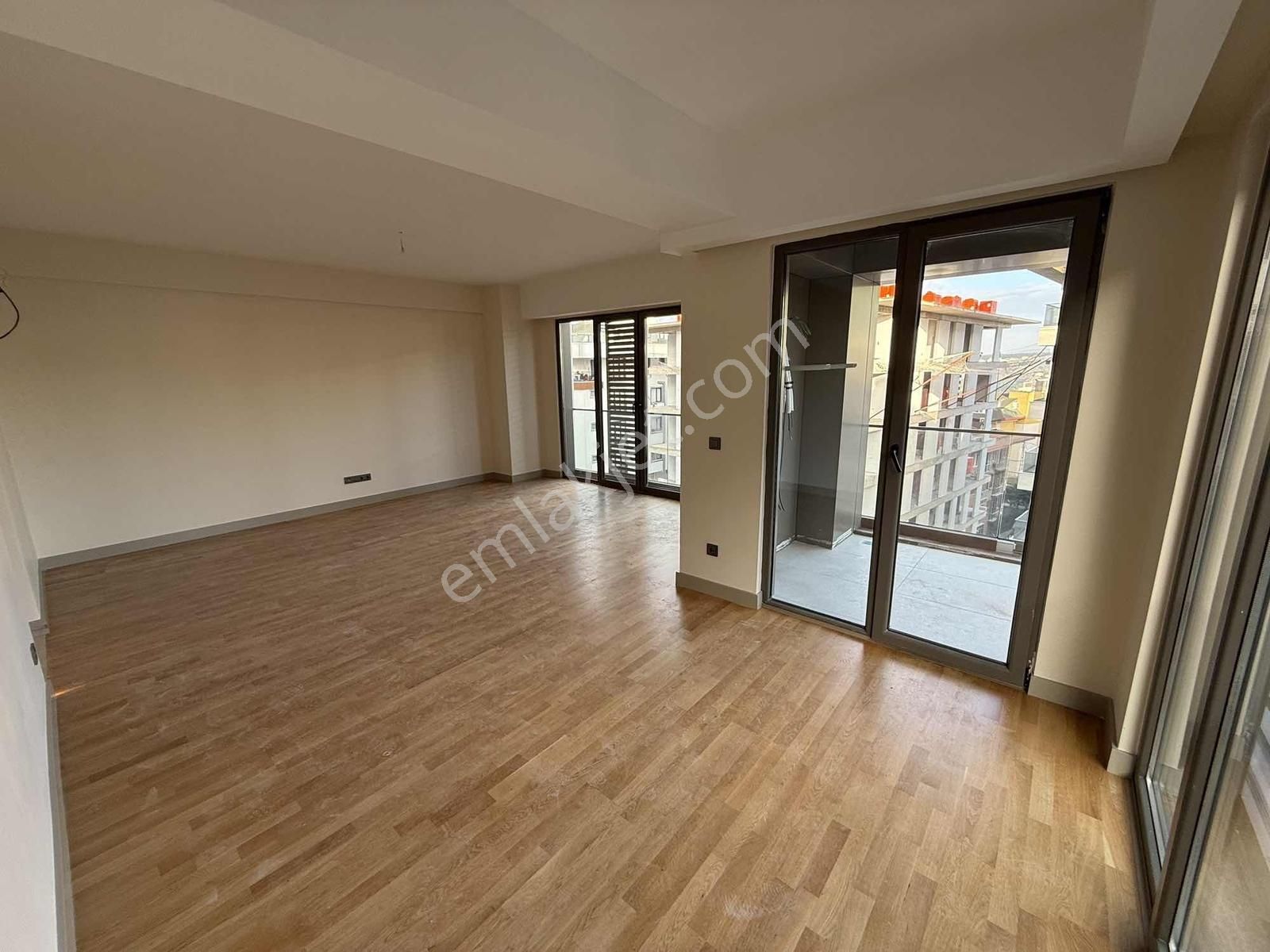 Çengelköy 3+1 Mesaya Komşu Sıfır Yeni Bina Lüks Daire - Görsel 29