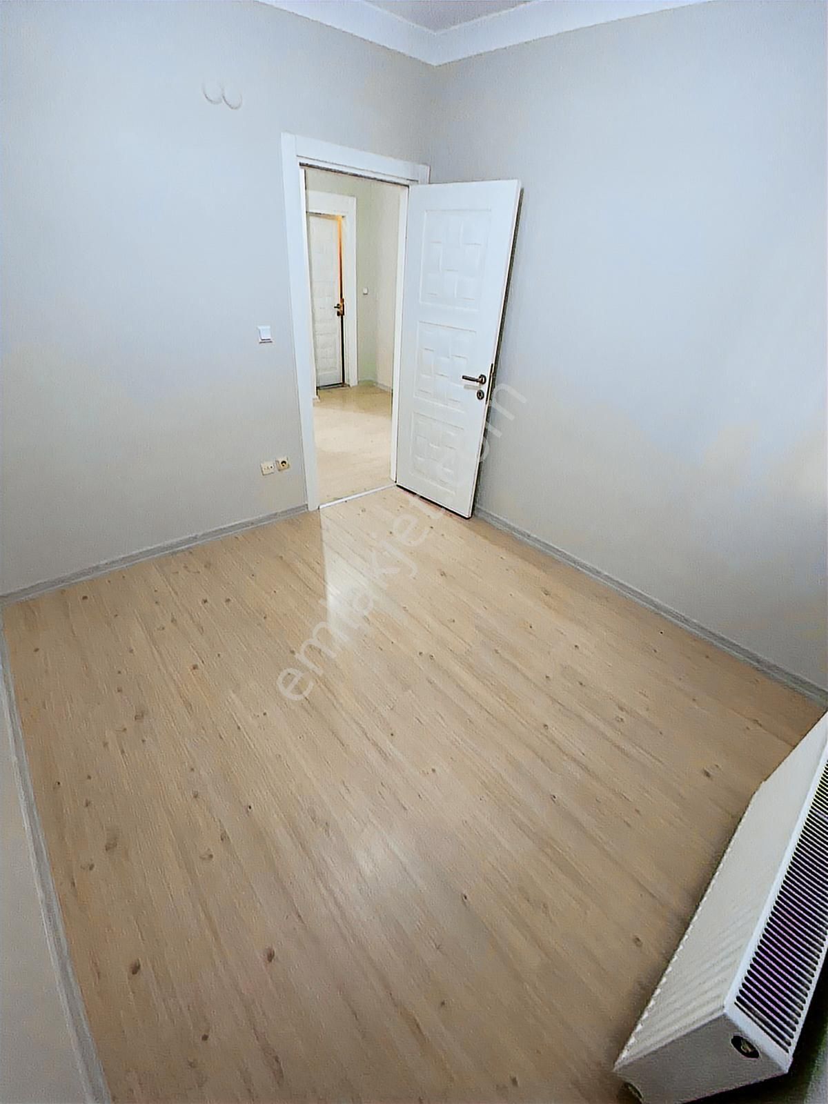 Libadiye Metro, Yenilenmiş, Yüksek Giriş 2+1 Satılık Daire - Görsel 15