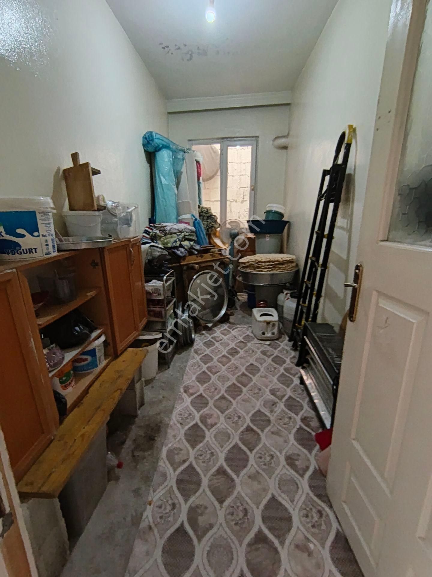 Ocaklar Mahallesinde 2 Kat 4 Daire Satılık Müstakil Ev - Görsel 12