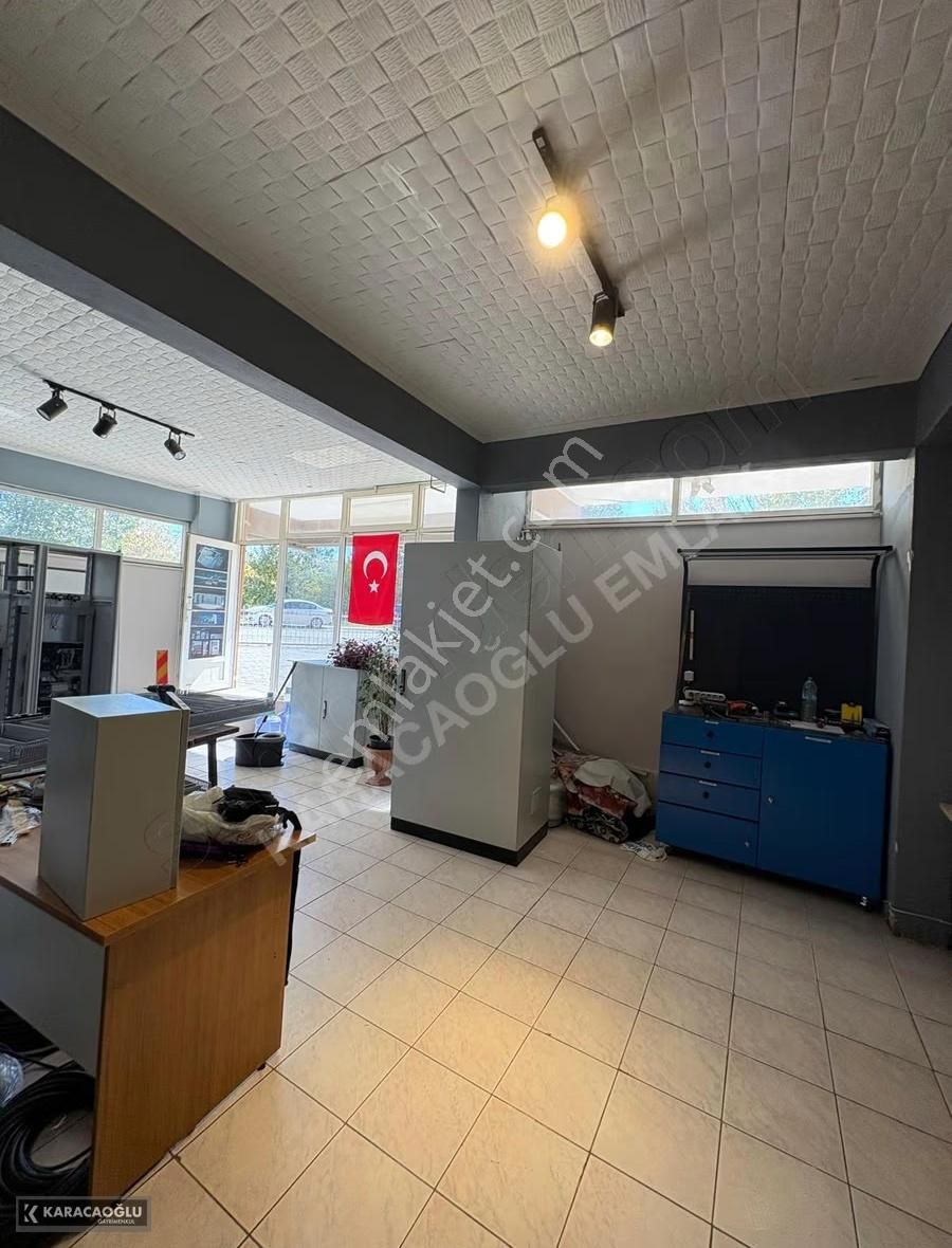 Üniversite Girişinde 95 M2 15.000 Kiracılı Satılık Dükkan !! - Görsel 17