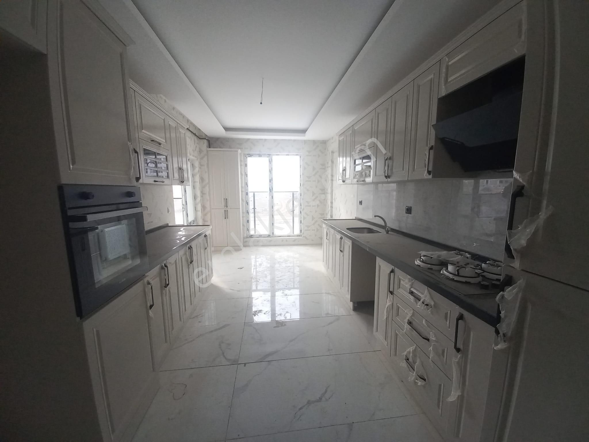 Mç Emlak'tan Saraycık Mahallesin'de 4+1 Satılık Daire